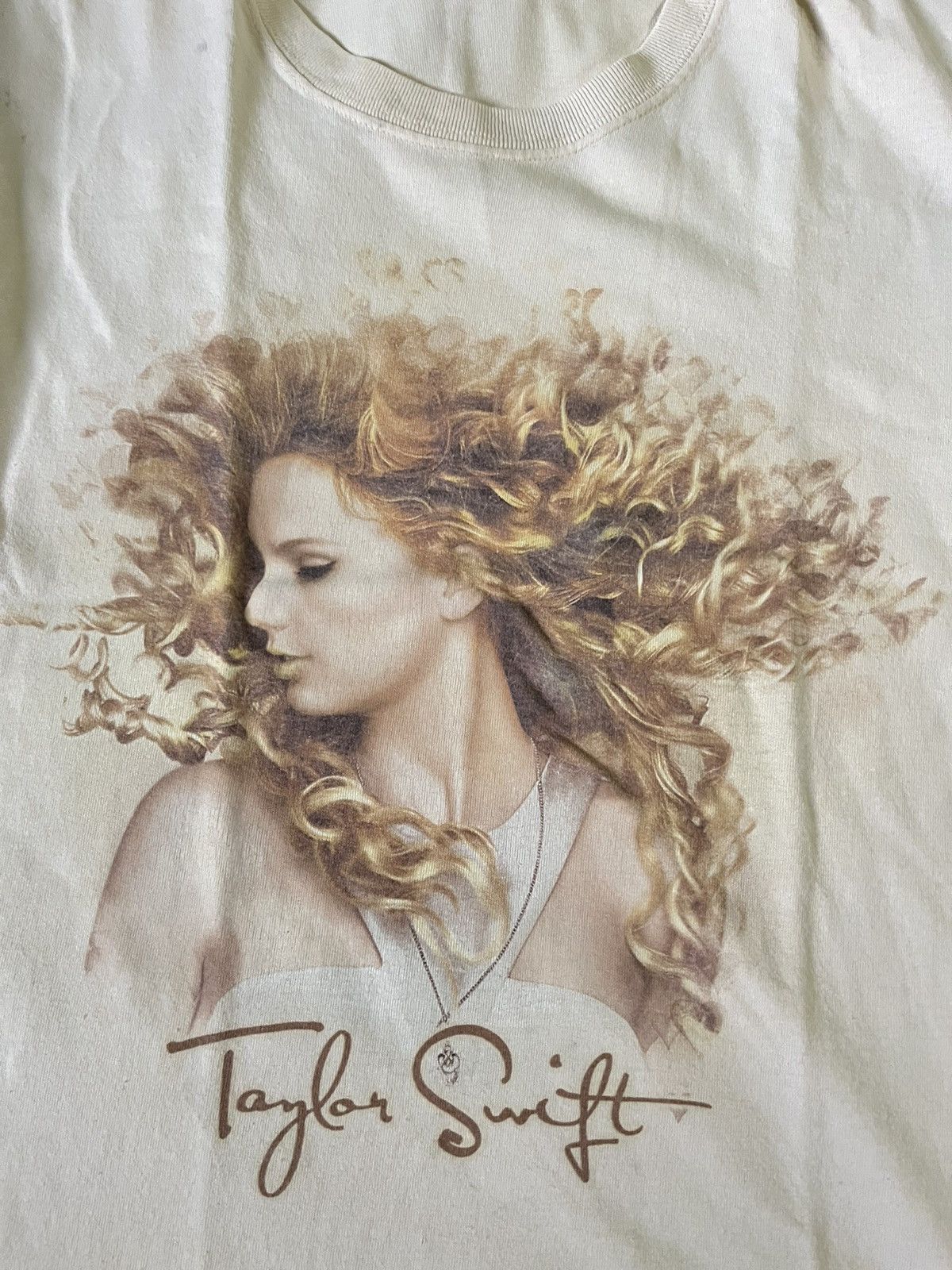Other Taylor Swift Fearless Tour shirt Size US S / EU 44-46 / 1 - 3 Thumbnail