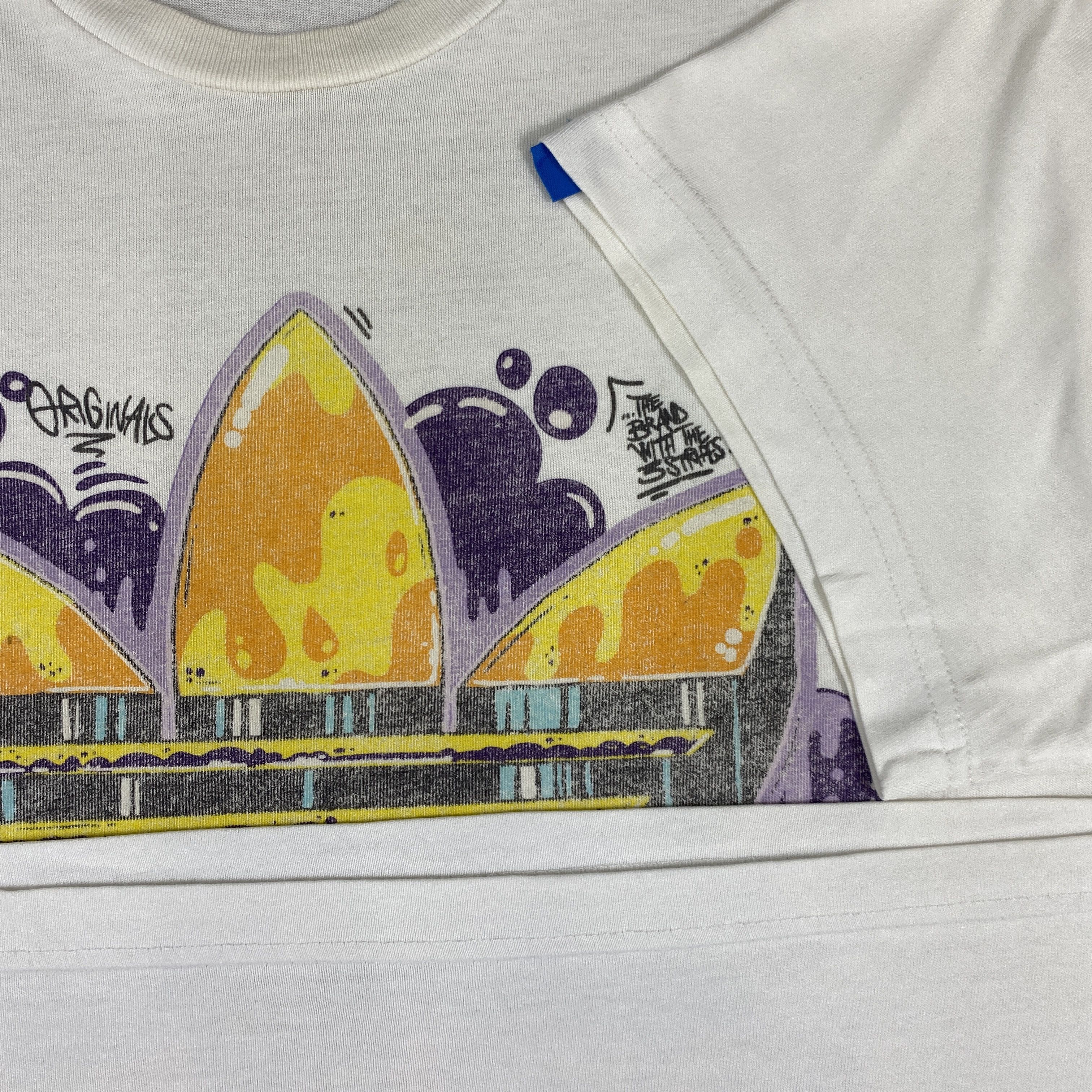 Adidas Adidas Old School Trefoil Graffiti T-Shirt - L023 Size US L / EU 52-54 / 3 - 9 Thumbnail