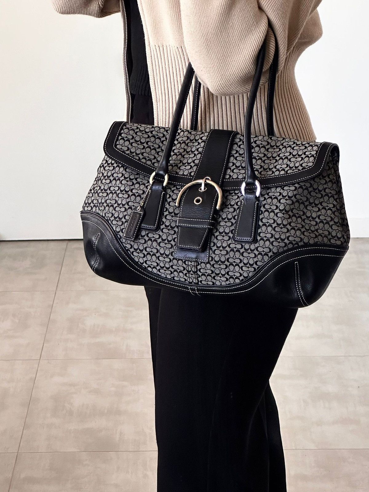 Coach Coach Signature Shoulder Bag Black/Grey Size ONE SIZE - 1 Thumbnail