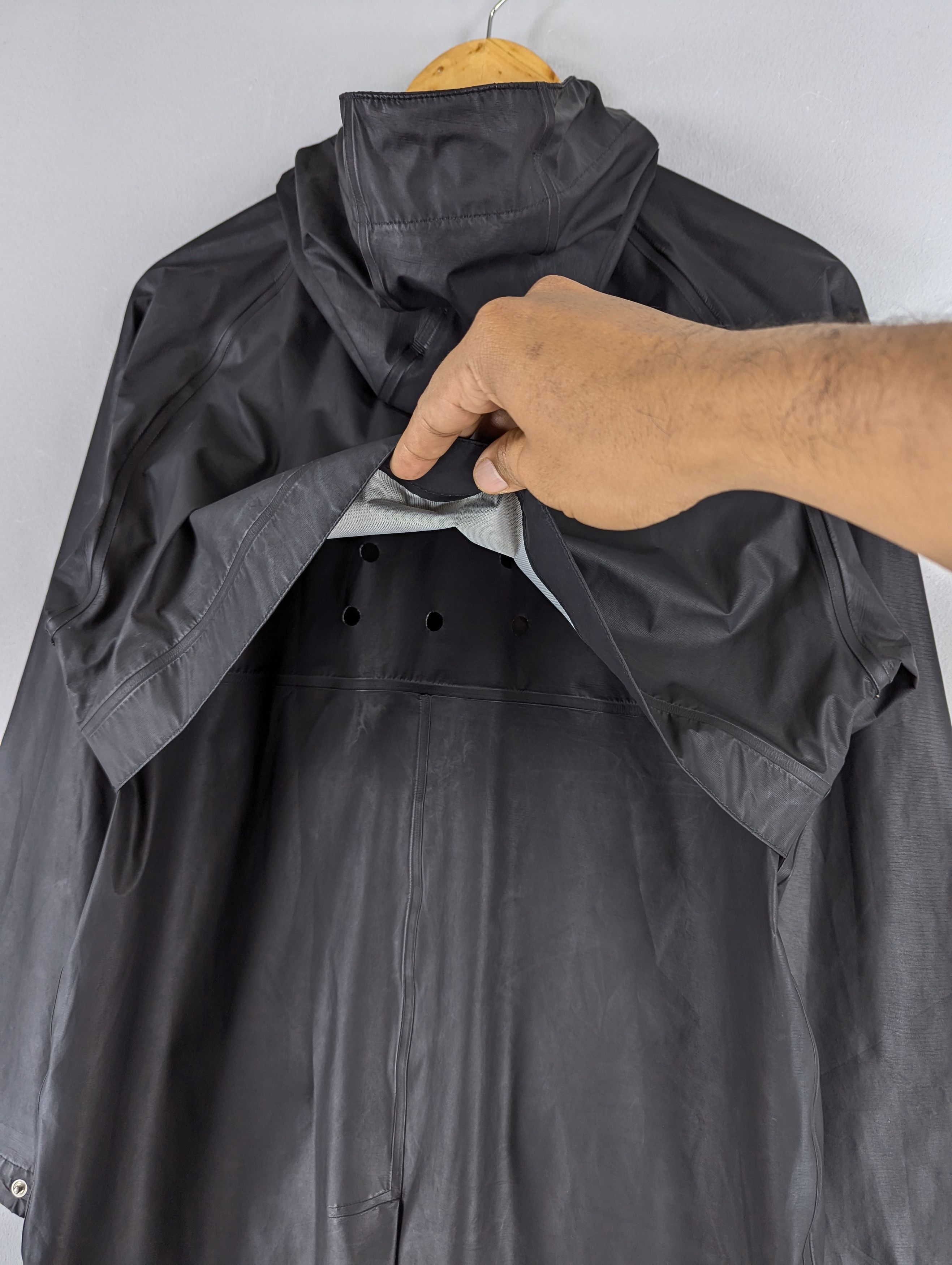 Stutterheim Men's Black Stutterheim Hoodie Long Raincoat Jacket XXS Size US XXS / EU 40 - 20 Thumbnail