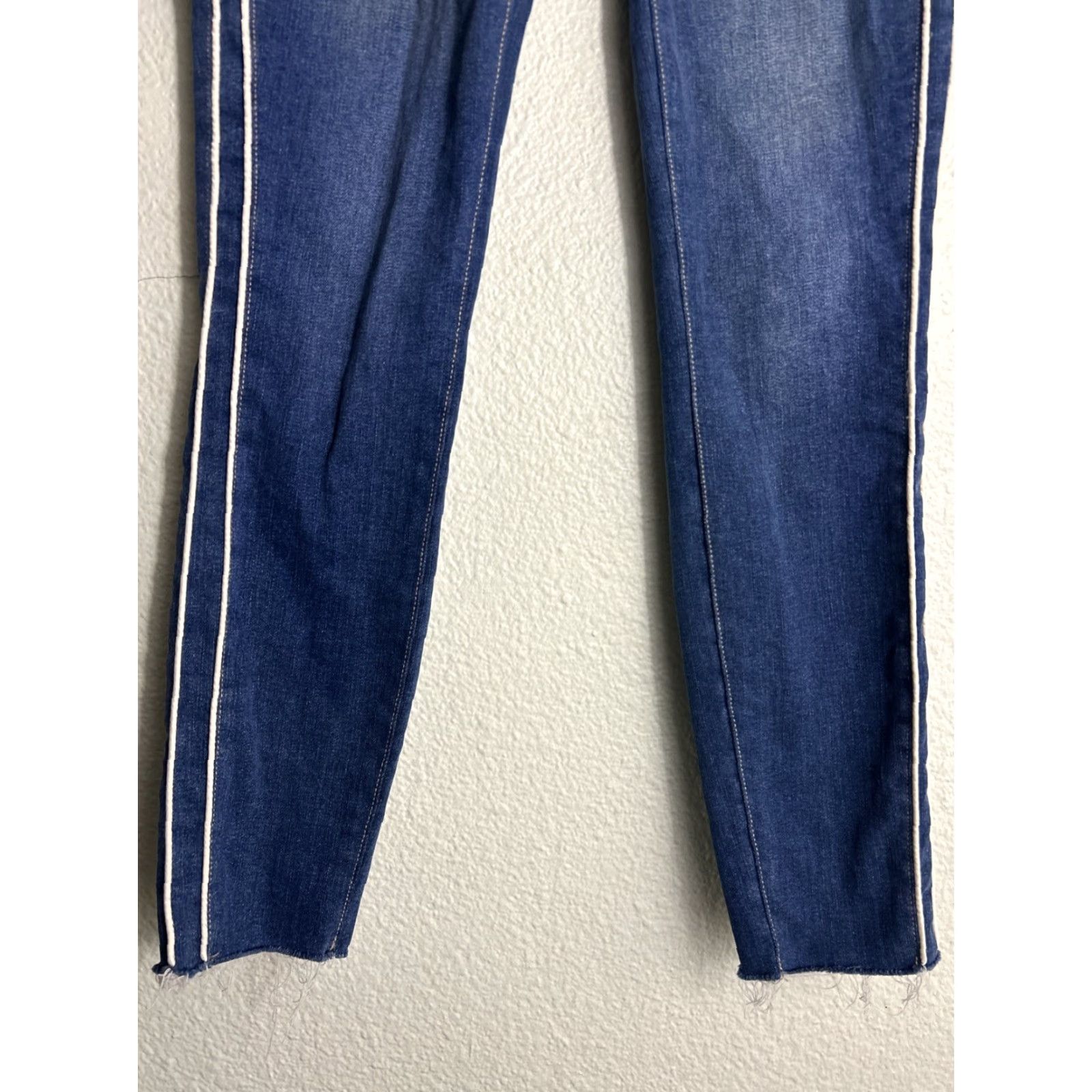 Paige Paige Verdugo Ankle Jeans Womens Blue 26x27 Denim Mid Rise Regular Fit Frayed Hems Piping Navy Blue Pant Size 26" / US 2 / IT 38 - 2 Thumbnail