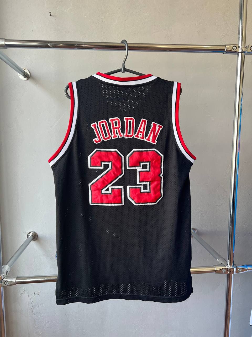 NBA 2001 CHICAGO BULLS #23 JORDAN NIKE BASKETBALL JERSEY ICONIC Size US S / EU 44-46 / 1 - 10 Thumbnail