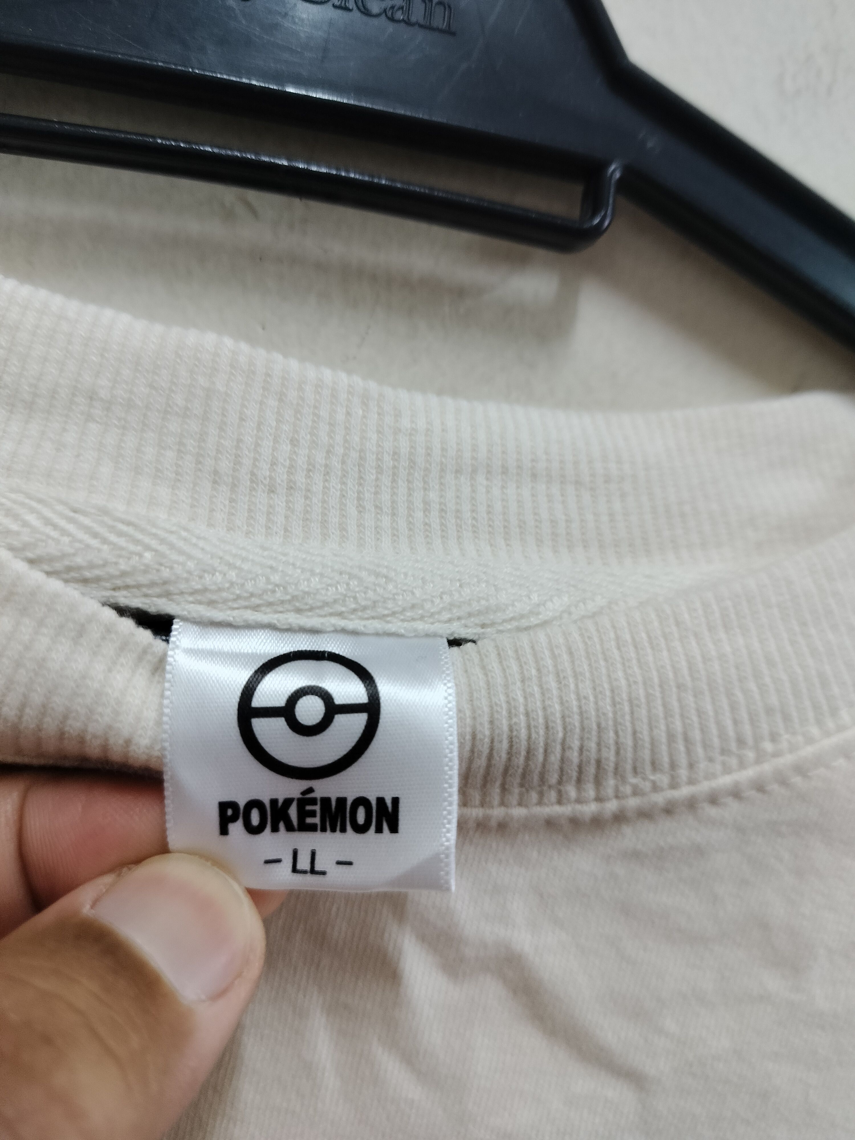 Pokemon Pokemon Mimikkyu long sleeve t-shirt Size US L / EU 52-54 / 3 - 6 Thumbnail