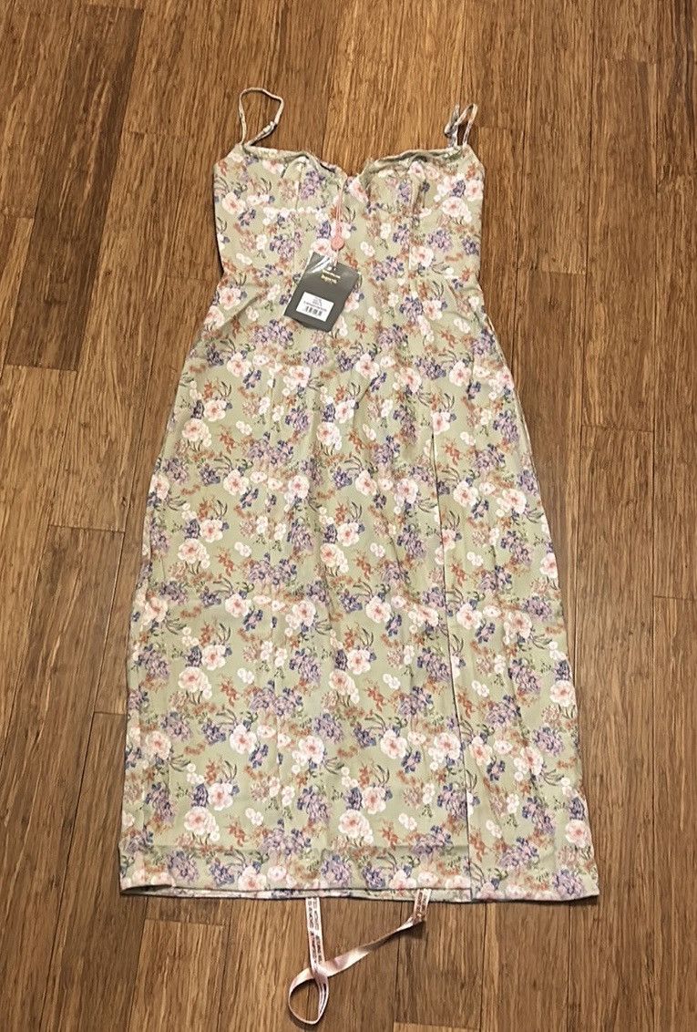 House of CB House of CB Charlotte Peony Print Midi Sundress size M Size M / US 6-8 / IT 42-44 - 4 Thumbnail