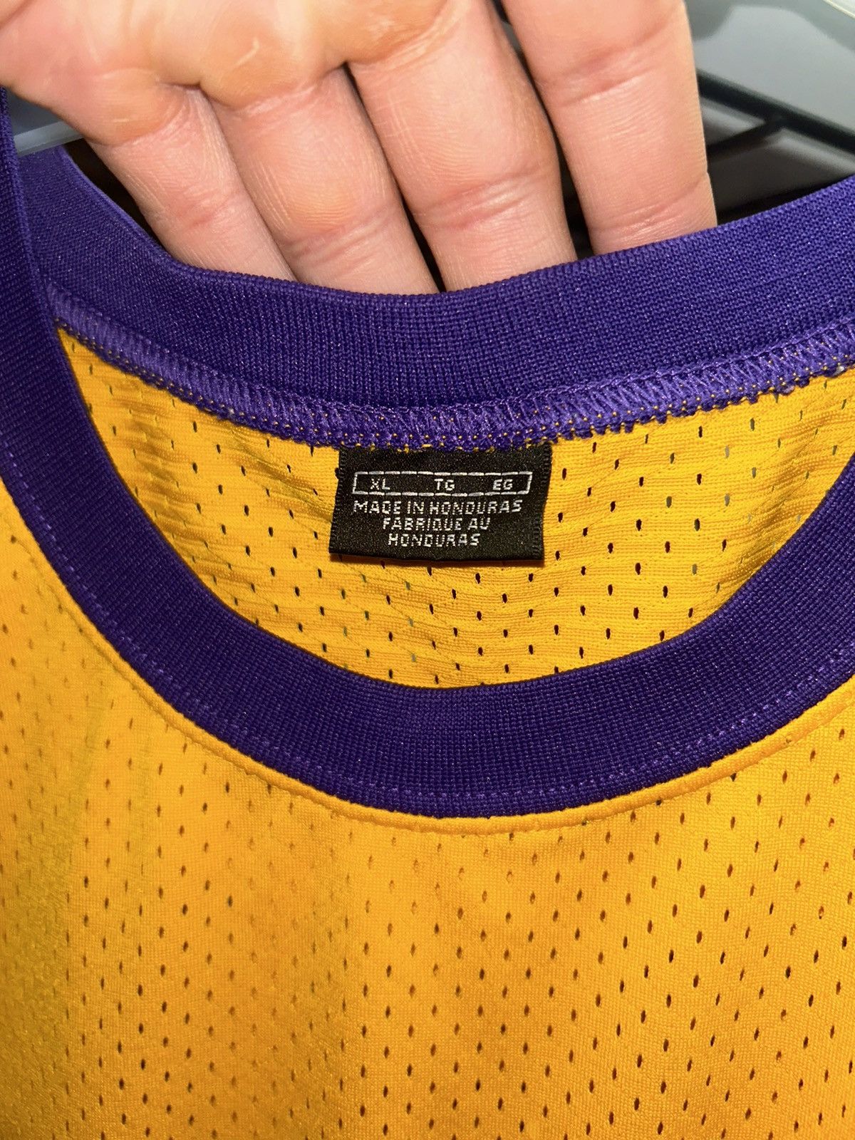 Other Vintage Kobe #8 jersey Size US XL / EU 56 / 4 - 4 Thumbnail