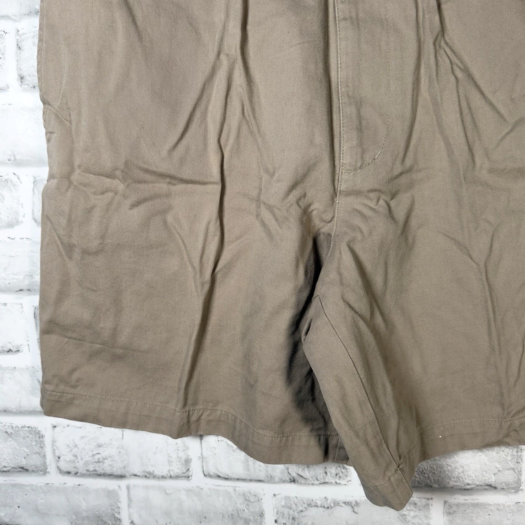Club Room NWT Club Room 100% Cotton Chino Shorts Beige Casual Size 36 Mens Size US 36 / EU 52 - 3 Thumbnail