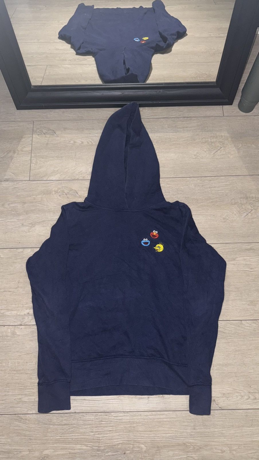 Kaws × Uniqlo Vintage / Y2K Kaws X Uniqlo Sesame Street Embroidered Hoodie Size US XS / EU 42 / 0 - 1 Thumbnail