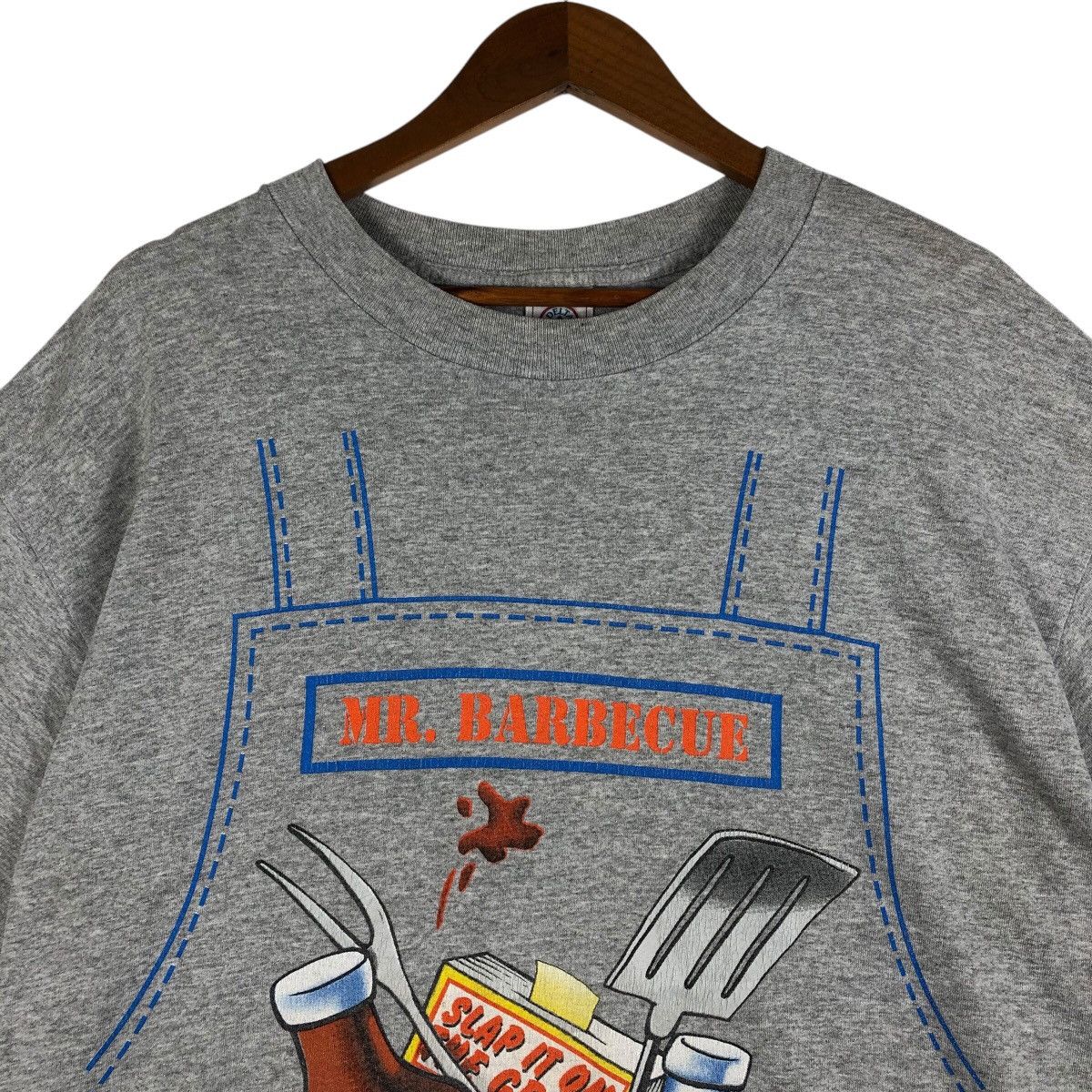Delta MR. BARBECUE Apron Costume Vintage T-Shirt Size US XL / EU 56 / 4 - 2 Thumbnail