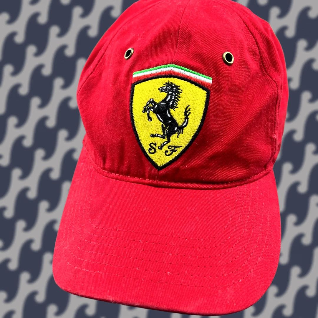 Ferrari VINTAGE Ferrari Scudaria Cap One Size Adjustable Racing Red Official Product Hat Unisex Adults 90s Beanie Size ONE SIZE - 1 Thumbnail