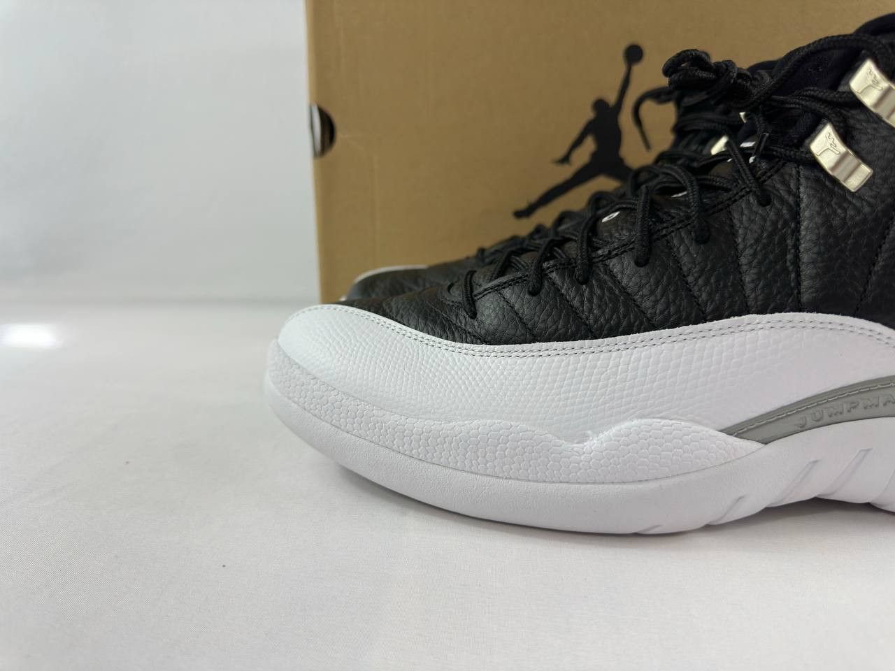 Nike Nike Air Jordan 12 Retro 'Playoff' 2022 CT8013-006 Size US 12 / EU 45 - 8 Thumbnail