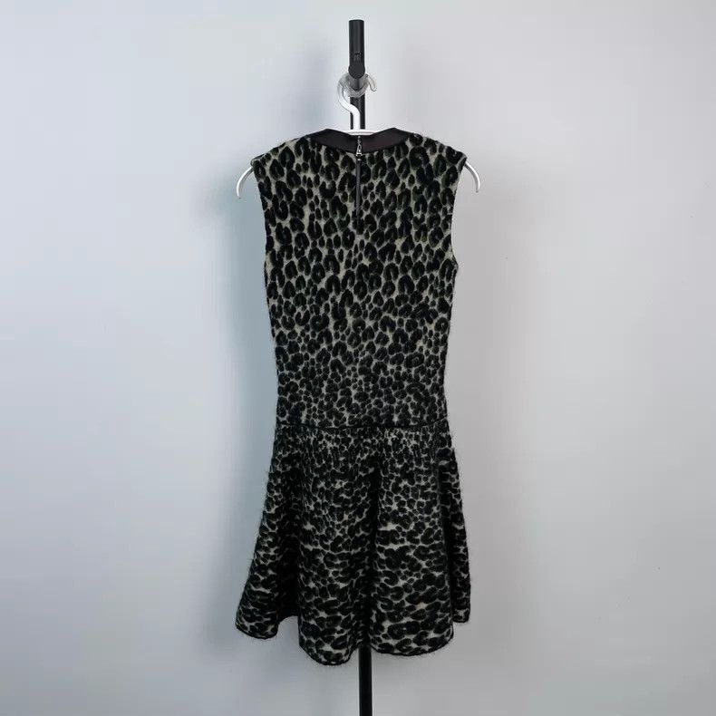 Louis Vuitton Louis Vuitton Small leopard-print wool-leather-blend dress Size XS / US 0-2 / IT 36-38 - 2 Thumbnail