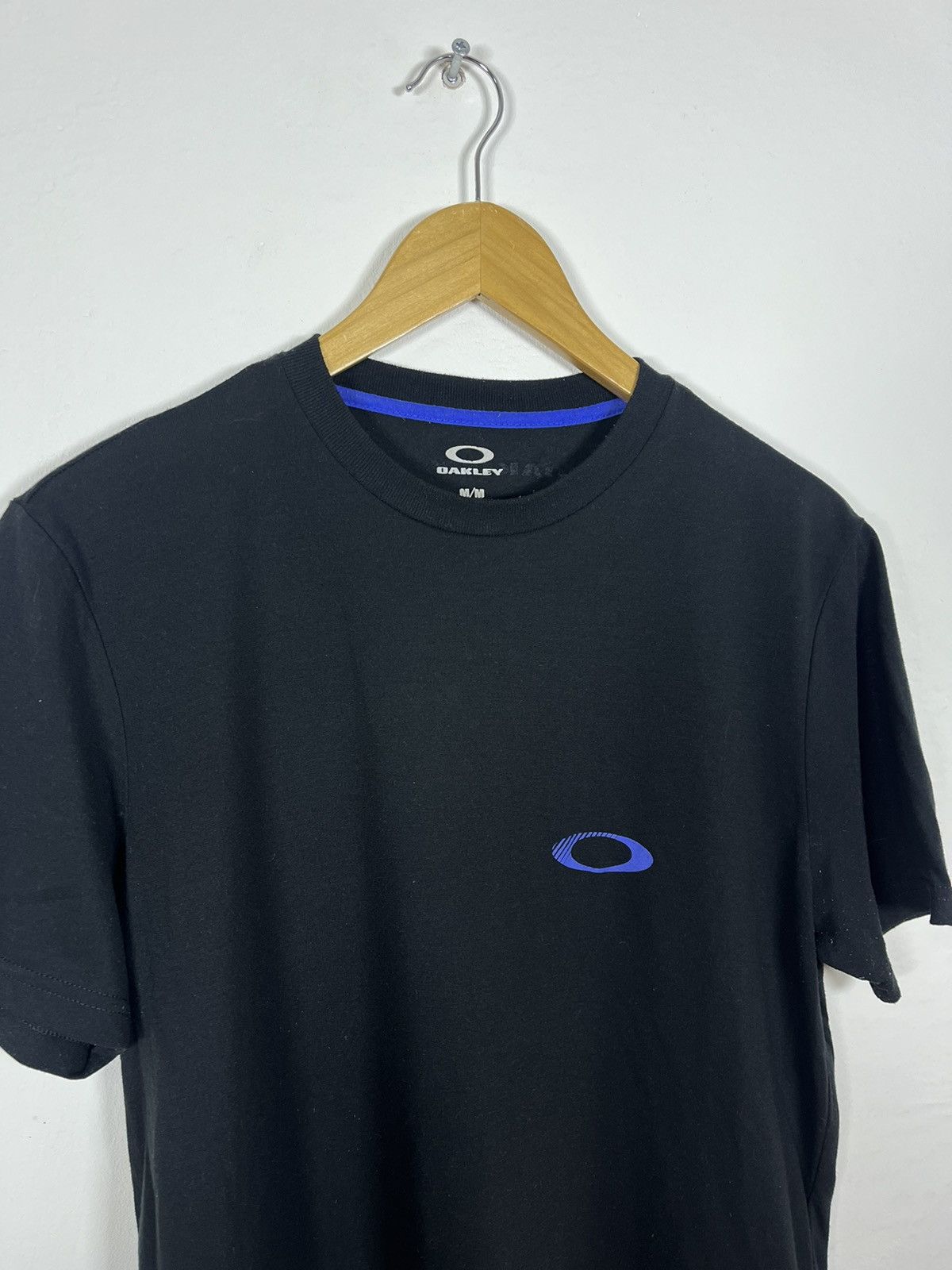 Oakley Oakley T-Shirt Vintage Streetwear Y2K Gorpcore Size US M / EU 48-50 / 2 - 3 Thumbnail