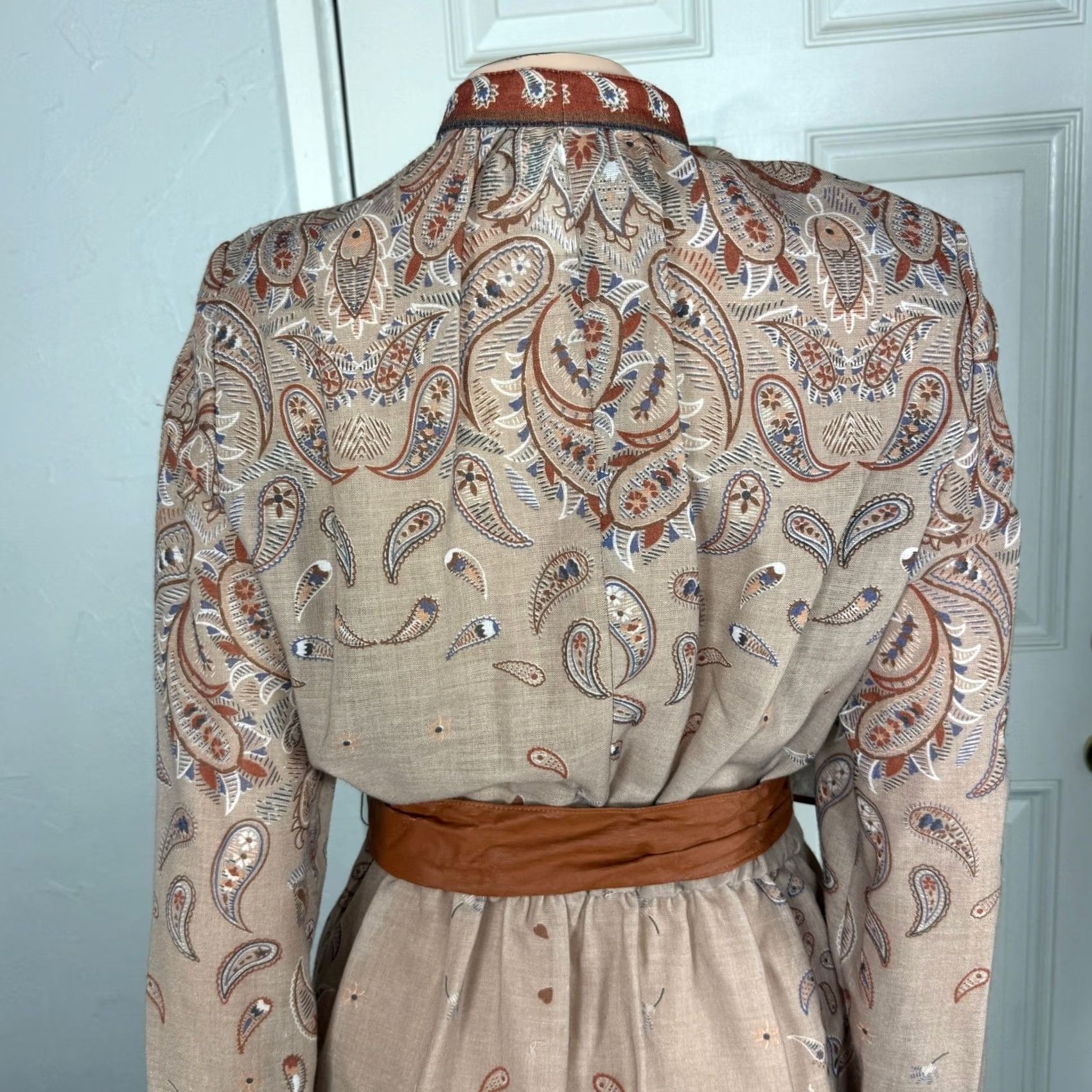 Vintage VINTAGE Willie of California Dress Womens 70s Wool Polyester Floral Knee Length Knit Belt Brown 70s Women S Long Sleeve Crew Neck Button Shirt Dress Size S / US 4 / IT 40 - 6 Thumbnail