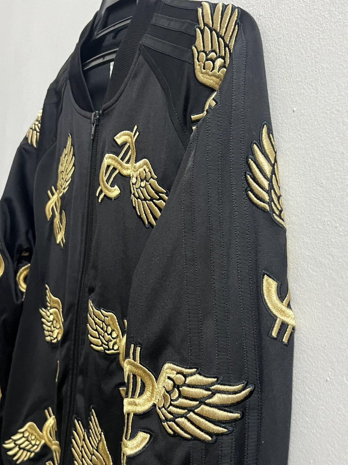 Adidas × Jeremy Scott Jeremy Scott Adidas New York spell out golden embroidery Size US S / EU 44-46 / 1 - 9 Thumbnail