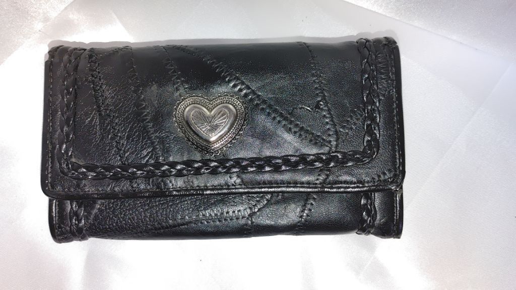 The Unbranded Brand Brighton Leather Wallet Size ONE SIZE - 1 Thumbnail