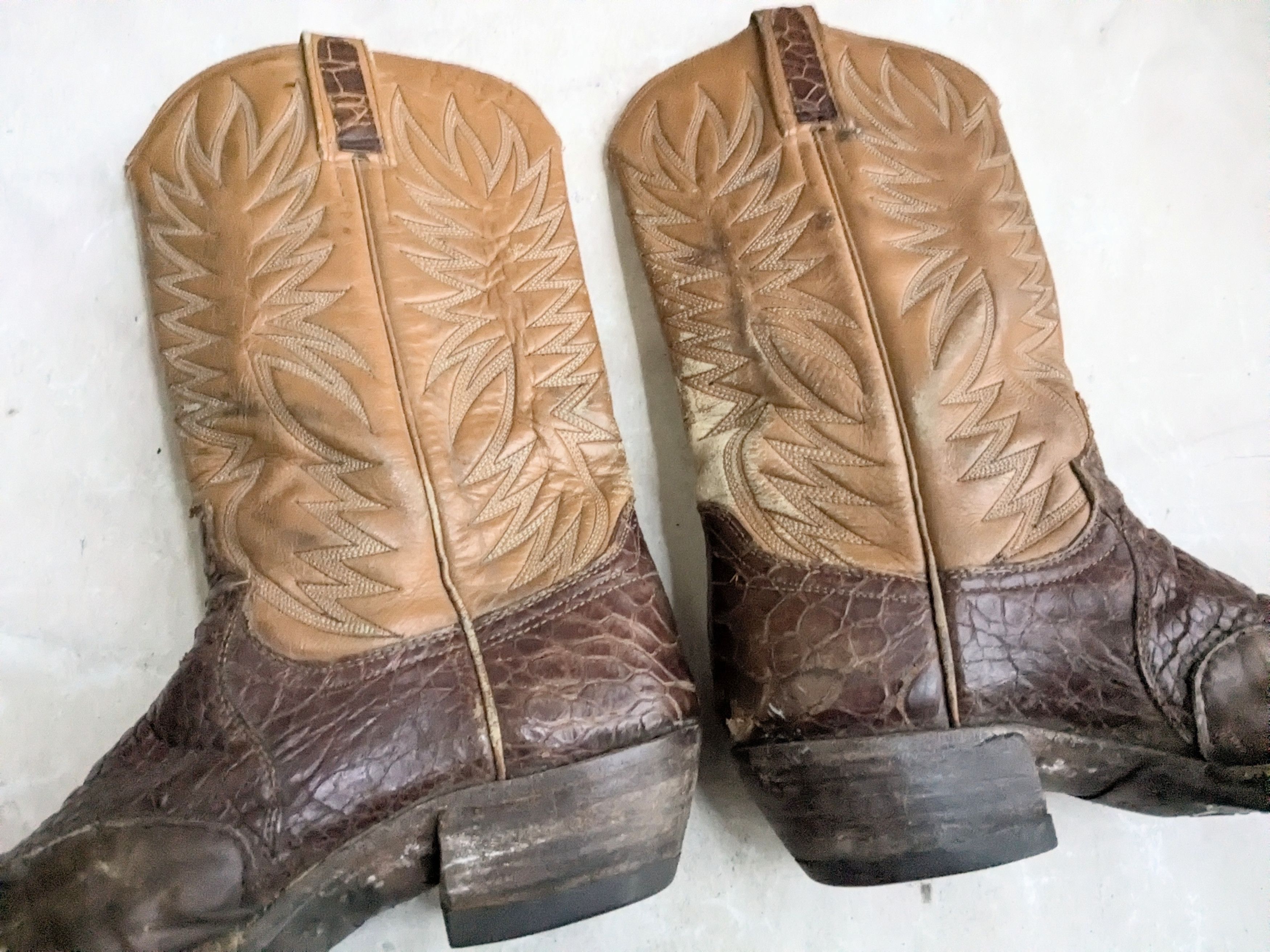 Dan Post Dan Post Cowboy Boots Brown Crocodile Leather 9 D Size US 9 / EU 42 - 10 Thumbnail