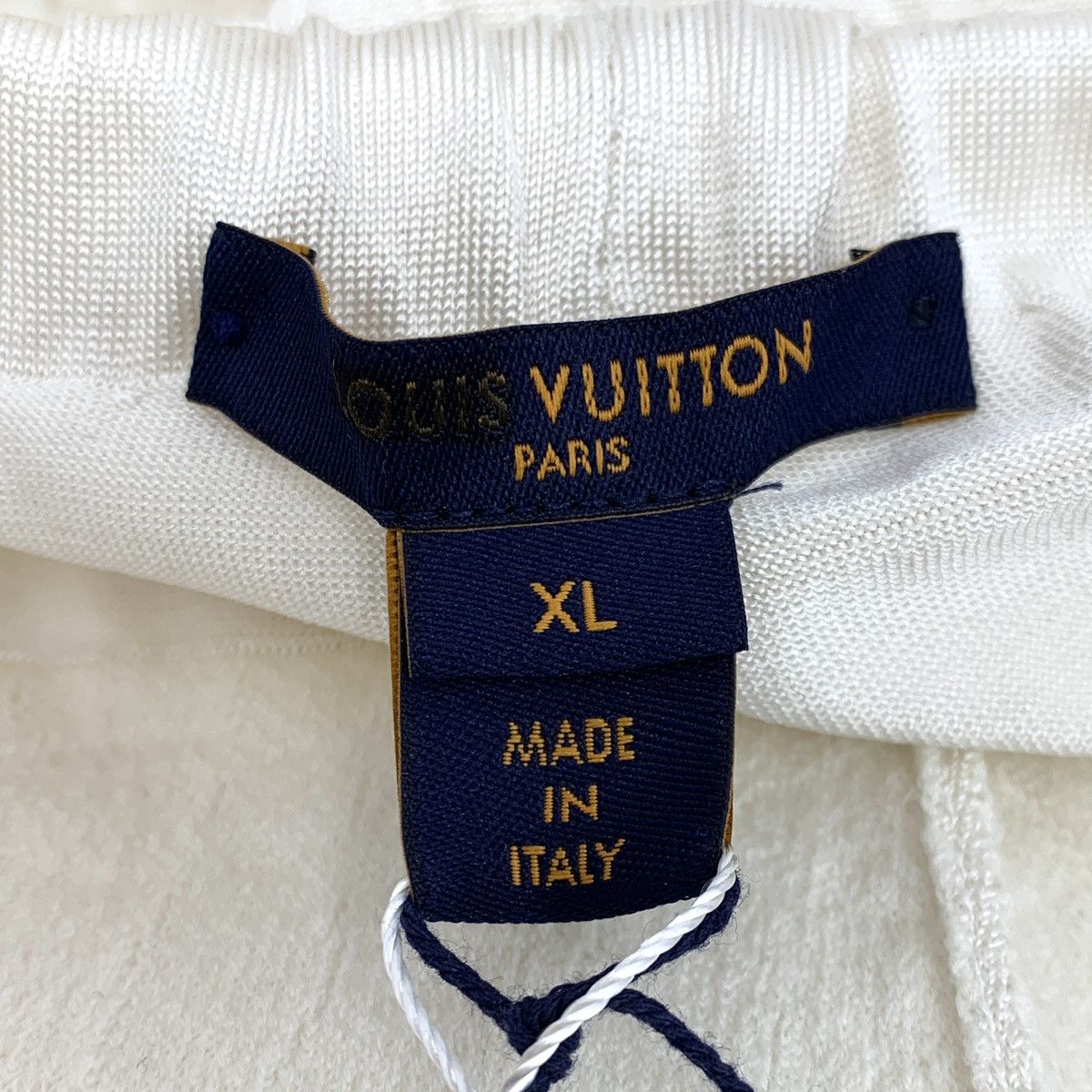 Louis Vuitton Louis Vuitton Beige Monogram Print Silk Casual Shorts K26WX Size 32" / US 10 / IT 46 - 6 Thumbnail
