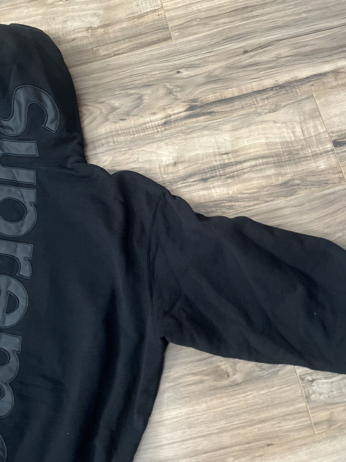 Supreme Supreme Satin Appliqué Hooded Sweatshirt Size US L / EU 52-54 / 3 - 8 Thumbnail