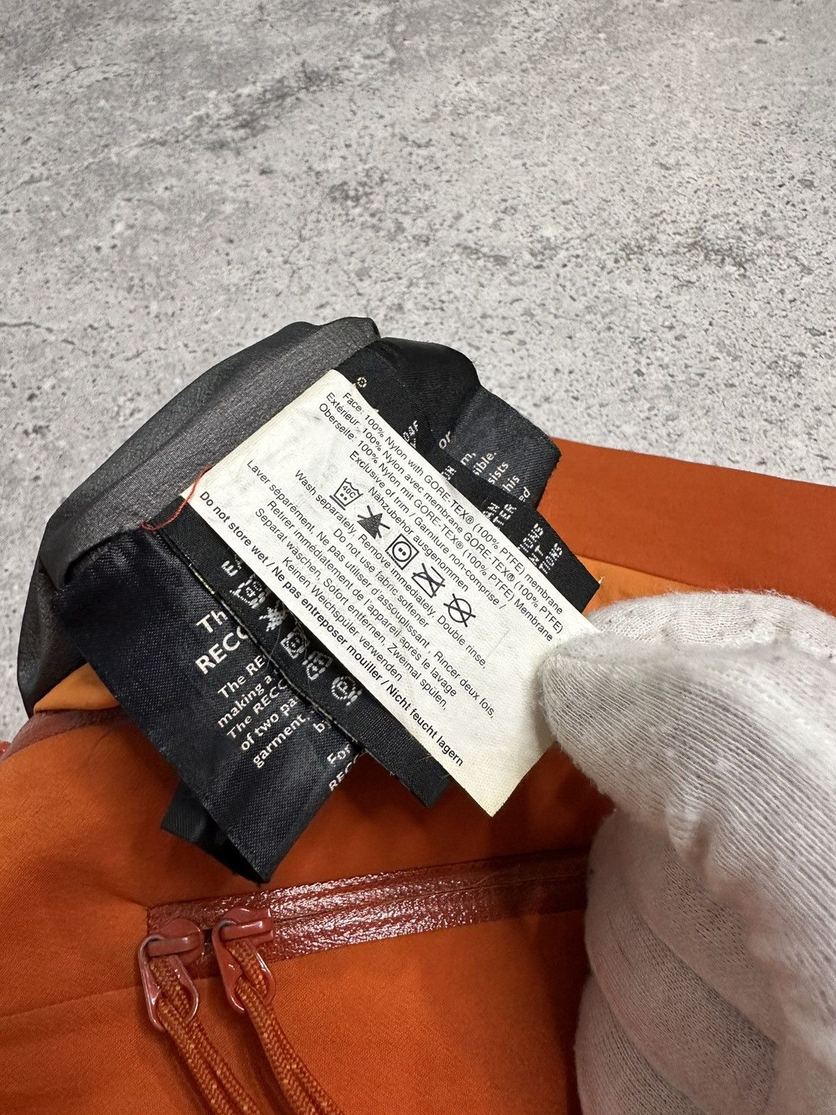 Arc'teryx Arc'teryx SideWinder Gore-Tex Pro Shell Orange Recco Jacket Size XS / US 0-2 / IT 36-38 - 14 Thumbnail