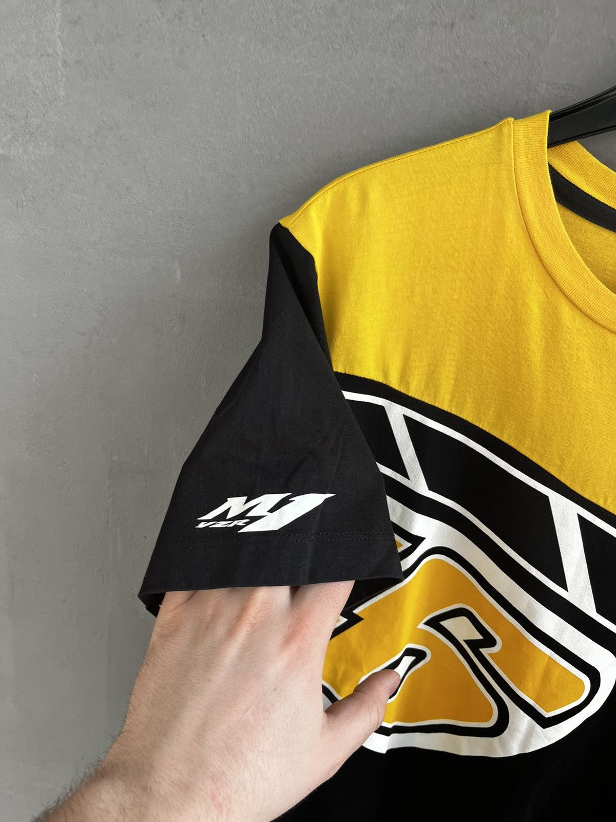 Yamaha Yamaha Vale 46 Y2k Racing Japanese Streetwear Style t-shirt Size US M / EU 48-50 / 2 - 8 Thumbnail
