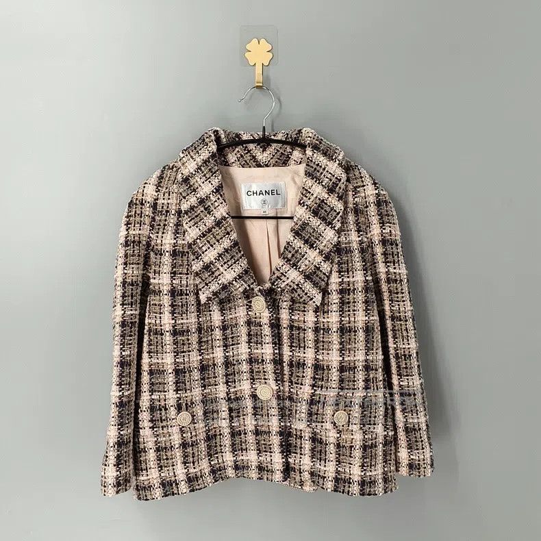 Chanel Early Spring Holiday Cruise Series Pink Plaid Woven