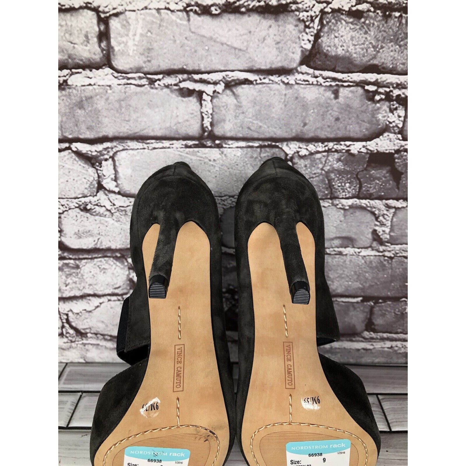 Vince Camuto Vince Camuto Nigel Charcoal Gray Suede Elastic Pointed Toe H Size US 9 / IT 39 - 7 Thumbnail