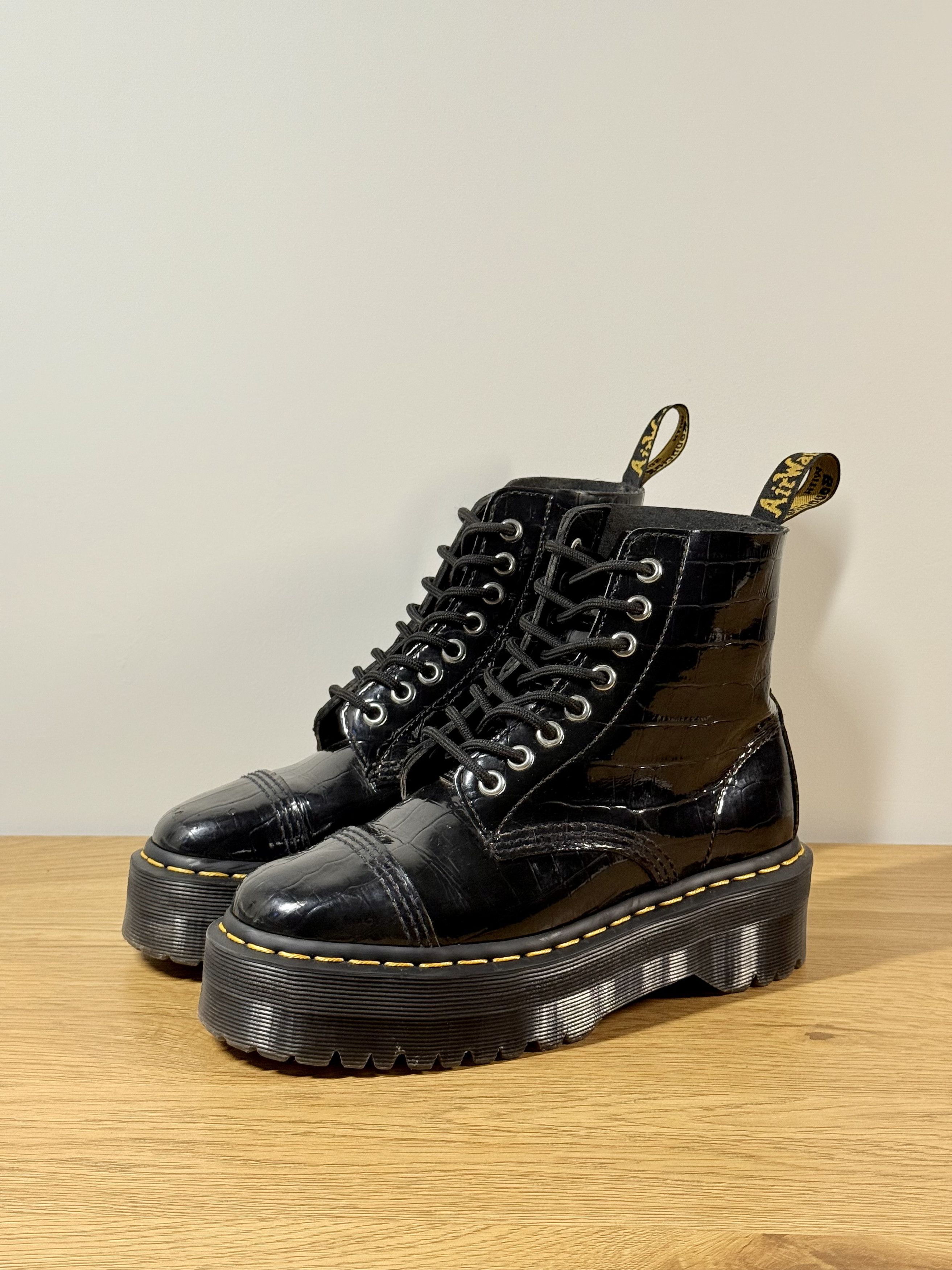 Dr. Martens Dr. Martens Black Croc Embossed Platform Leather Boots US6 Size US 6 / IT 36 - 2 Thumbnail