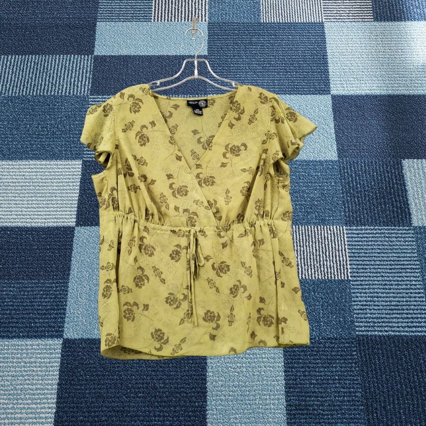 Vintage Venezia Blouse Womens 14/16 Green Peplum Floral V-Neck Short Sleeves Polyester Shirt Womens XS/XXL? Size XL / US 12-14 / IT 48-50 - 1 Thumbnail