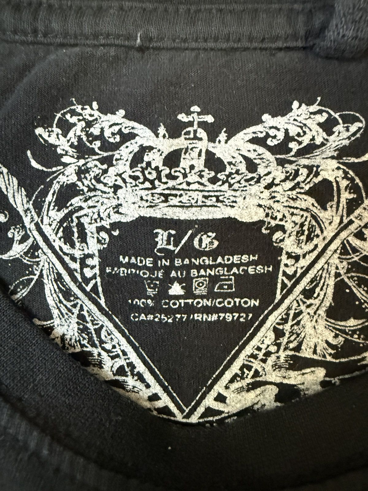 Vintage Y2K Royalty graphic T-shirt Size US L / EU 52-54 / 3 - 4 Thumbnail