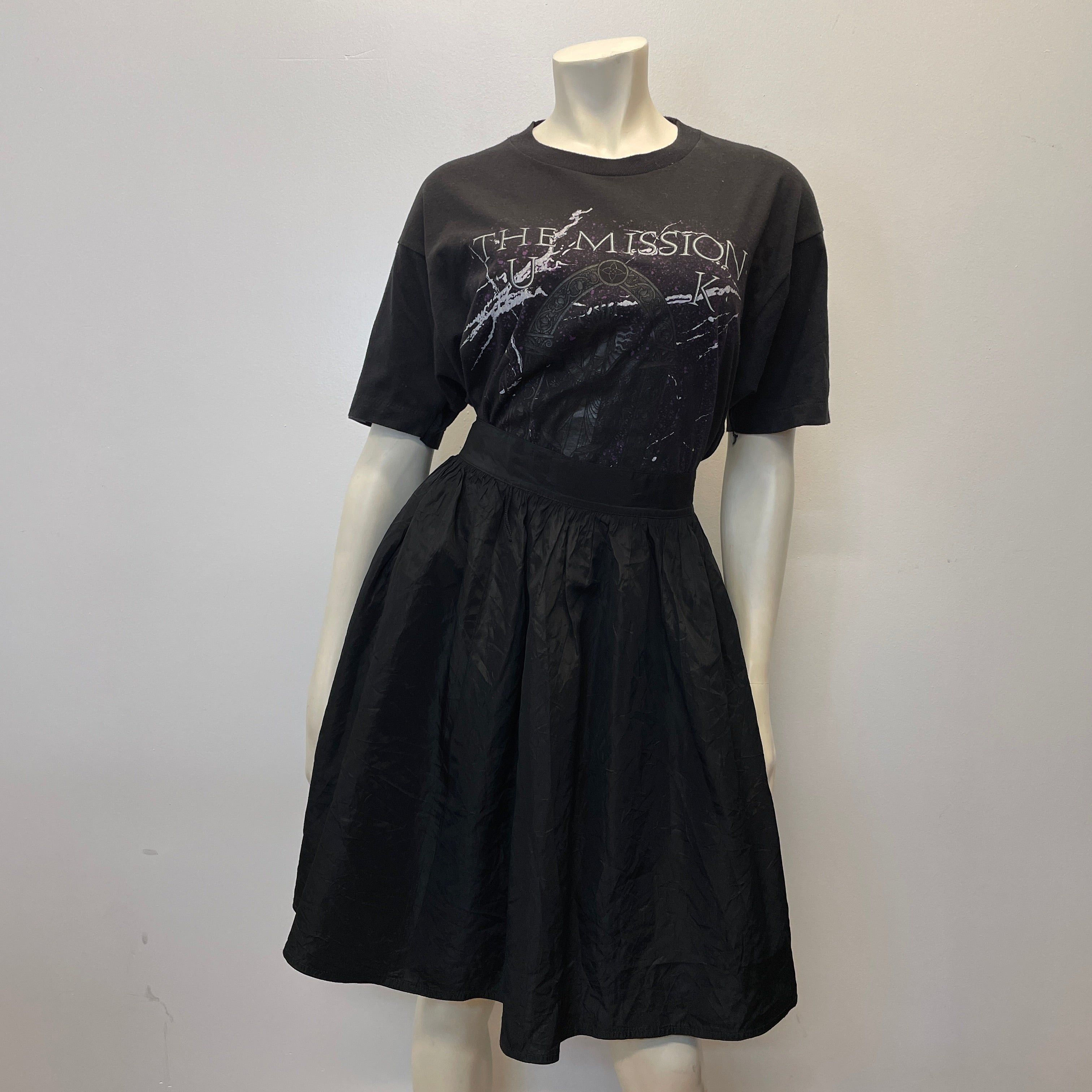 Other 1987 The Mission U.K. "God's Own Medicine" Vintage Single Stitch Made In USA Graphic T-Shirt Size XL Size US XL / EU 56 / 4 - 6 Thumbnail