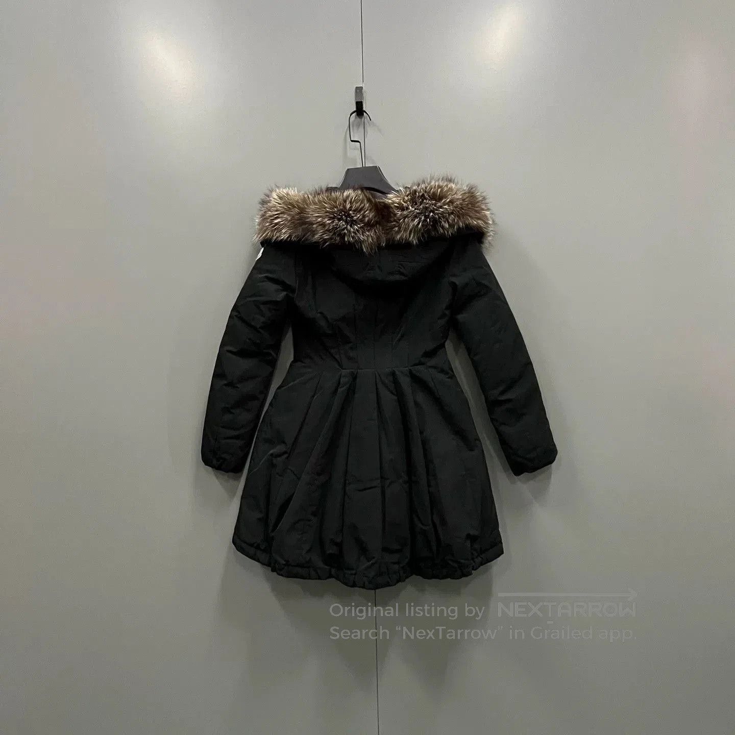 Moncler black belted down jacket with fur collar. Size XS / US 0-2 / IT 36-38 - 2 Thumbnail