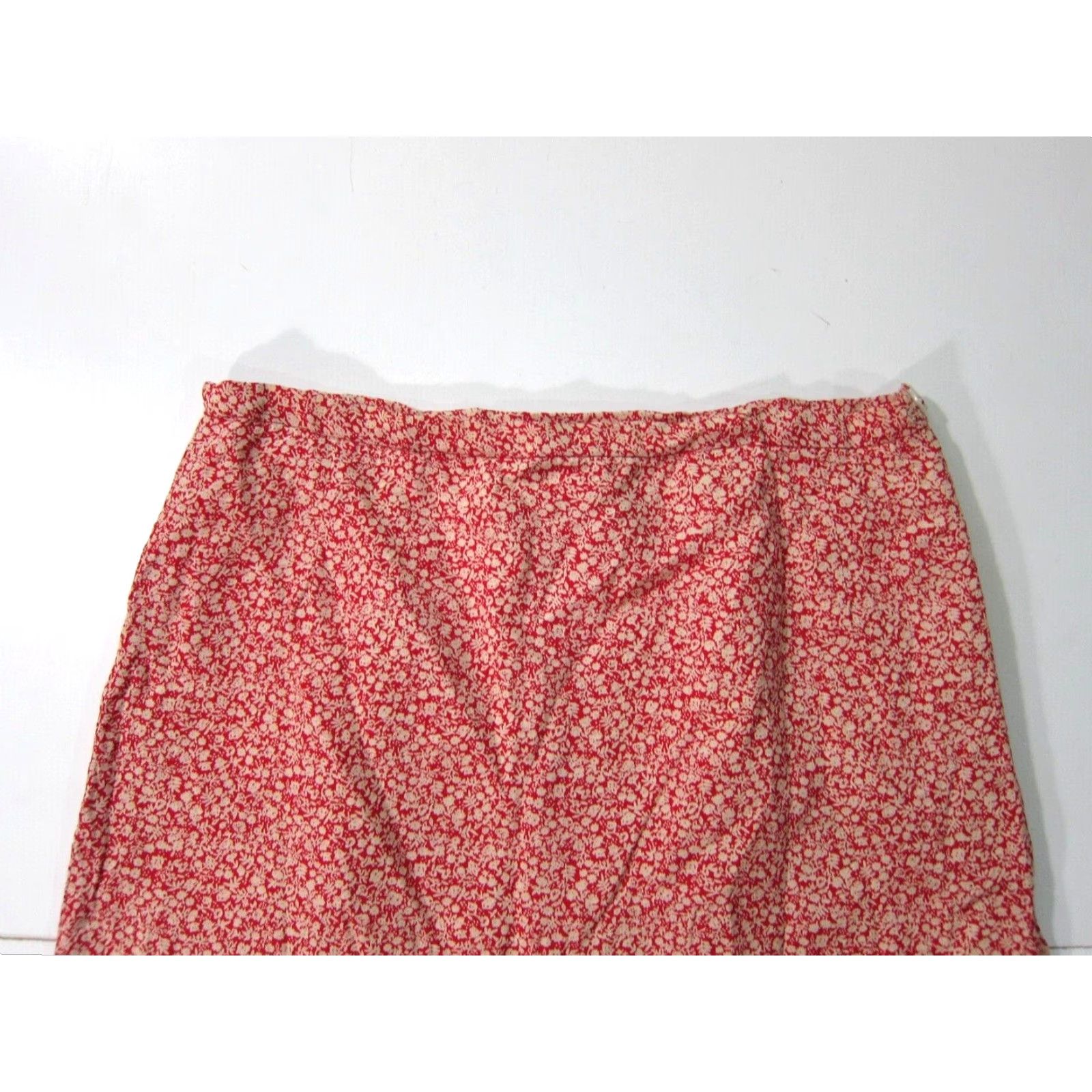 Vintage VINTAGE Tanya Lam Skirt Women XS A-Line Midi Floral Red 100% Rayon Lined Imported? Size 26" / US 2 / IT 38 - 5 Thumbnail