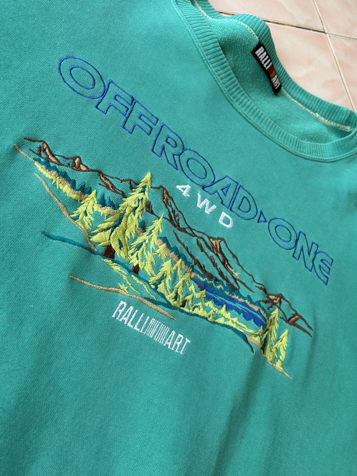 Other Vintage Ralli Art Off Road One FWD Sunfaded Sweatshirt Size US XL / EU 56 / 4 - 6 Thumbnail