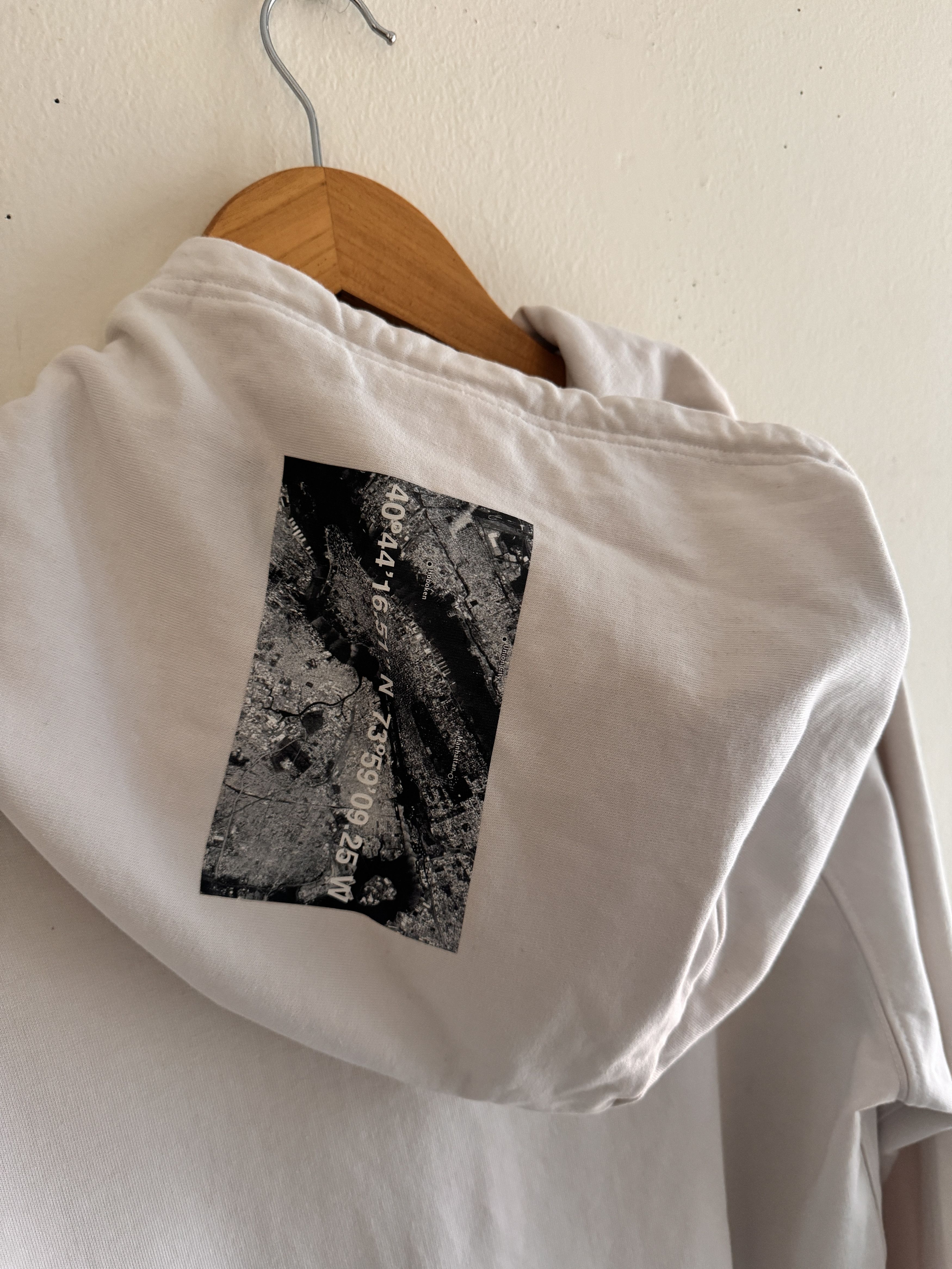 424 424 RARE HOODIE W/ HOODIE DETAIL SIZE M Size US M / EU 48-50 / 2 - 6 Thumbnail