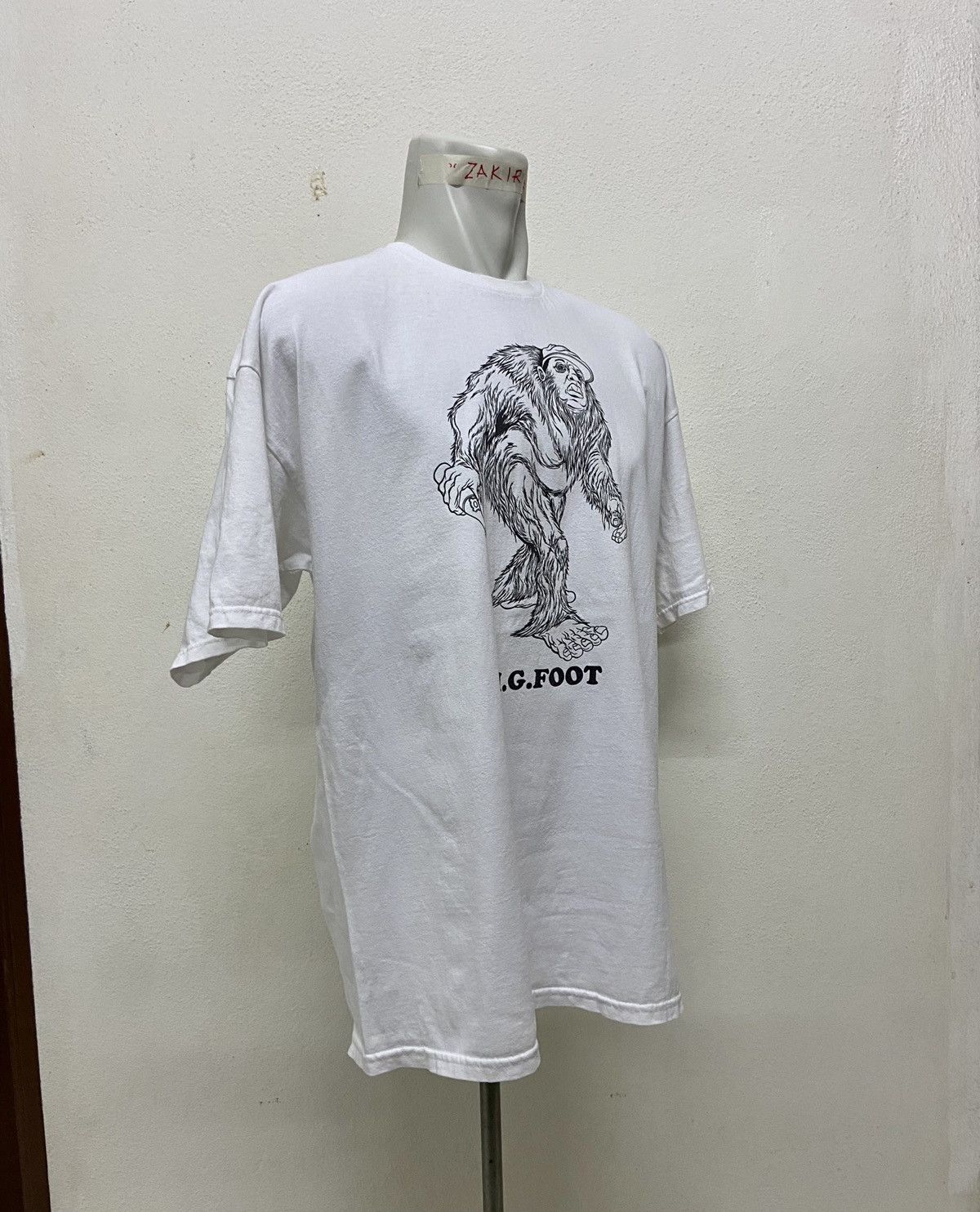 Upper Playground UPPER PLAYGROUND BIGFOOT GRAPHIC TEE Size US XL / EU 56 / 4 - 4 Thumbnail