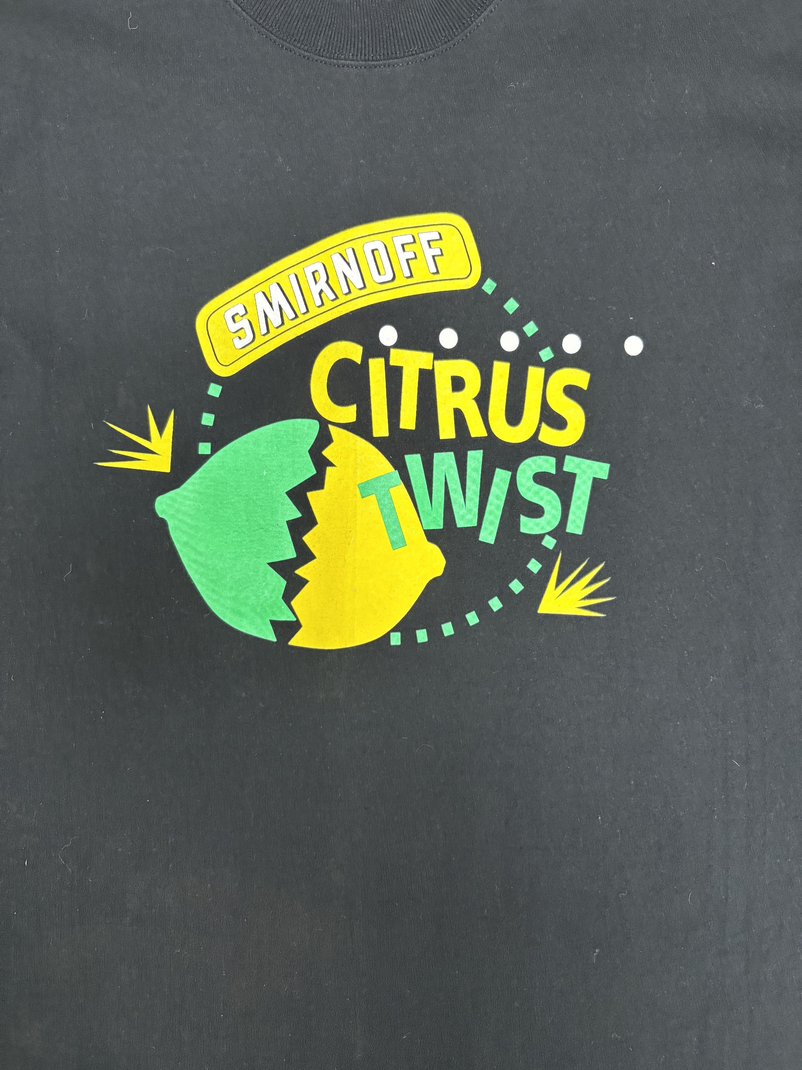Vintage Smirnoff Citrus Twist Vintage Black T-Shirt Tee Size US XL / EU 56 / 4 - 2 Thumbnail