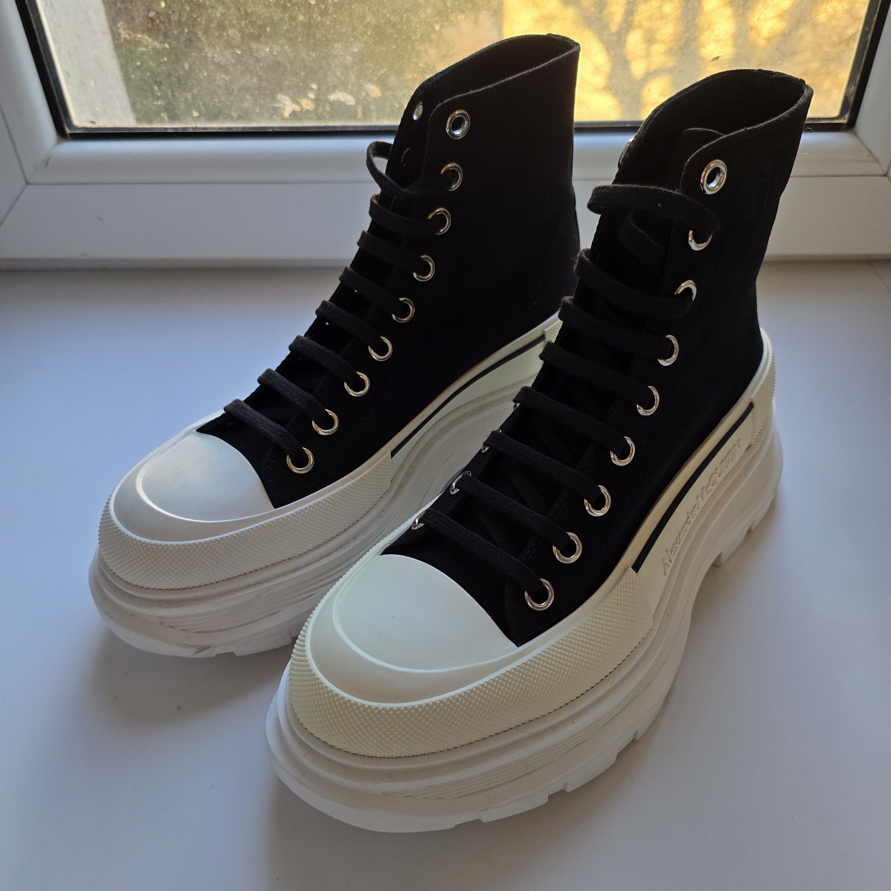 Alexander McQueen TREAD SLICK H.BOOT Size US 10 / IT 40 - 1 Thumbnail