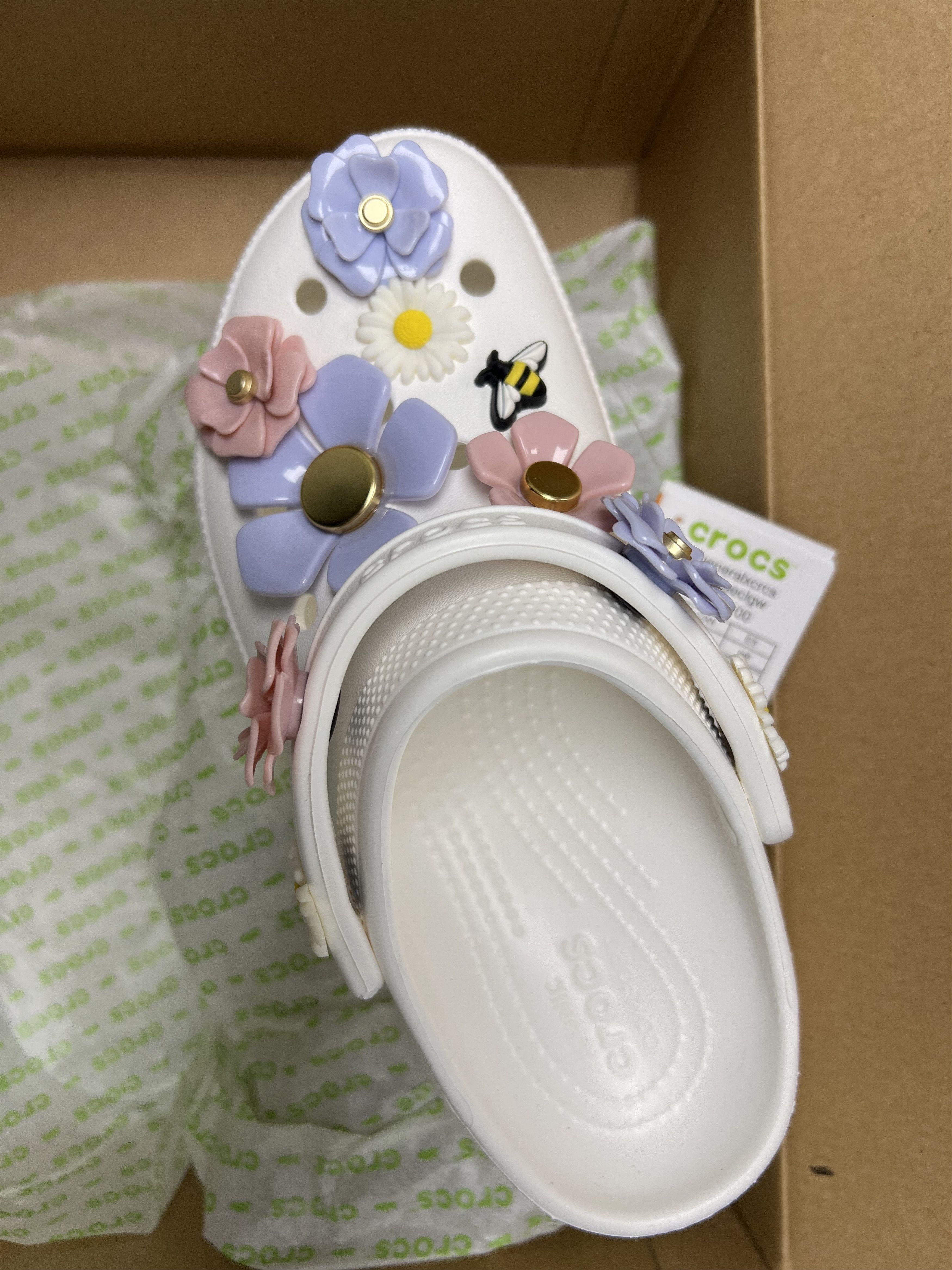 Crocs Crocs Lost General x Collab Clog White Women 7 Size US 7 / IT 37 - 4 Thumbnail