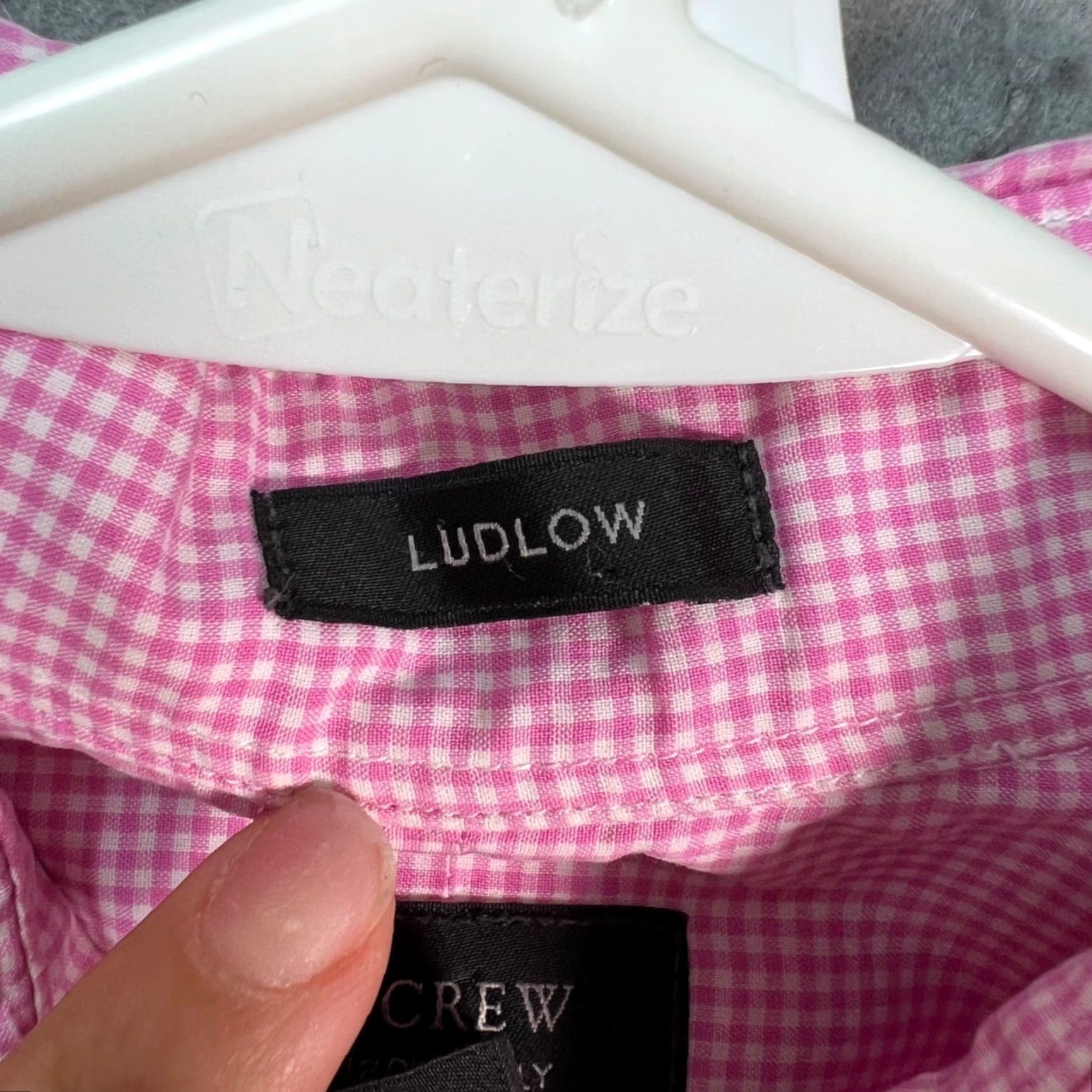 J.Crew J.Crew Ludlow Mens Small Pink Gingham Button-Down Shirt 120s 2-Ply Cotton Shirt Mens Small Pink Ginghammn Button-Down Casual 120s Cotton 2-Ply N/A Size US S / EU 44-46 / 1 - 3 Thumbnail