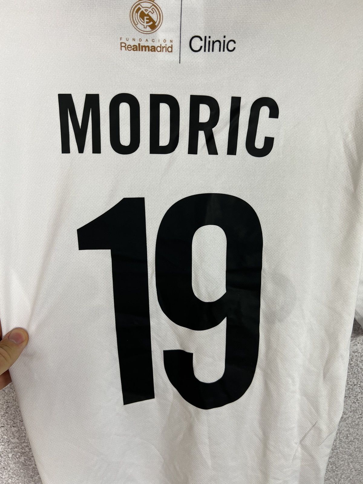 Adidas Rare! Real Madrid Modric #19 Adidas Soccer Jersey Football Size US S / EU 44-46 / 1 - 9 Thumbnail
