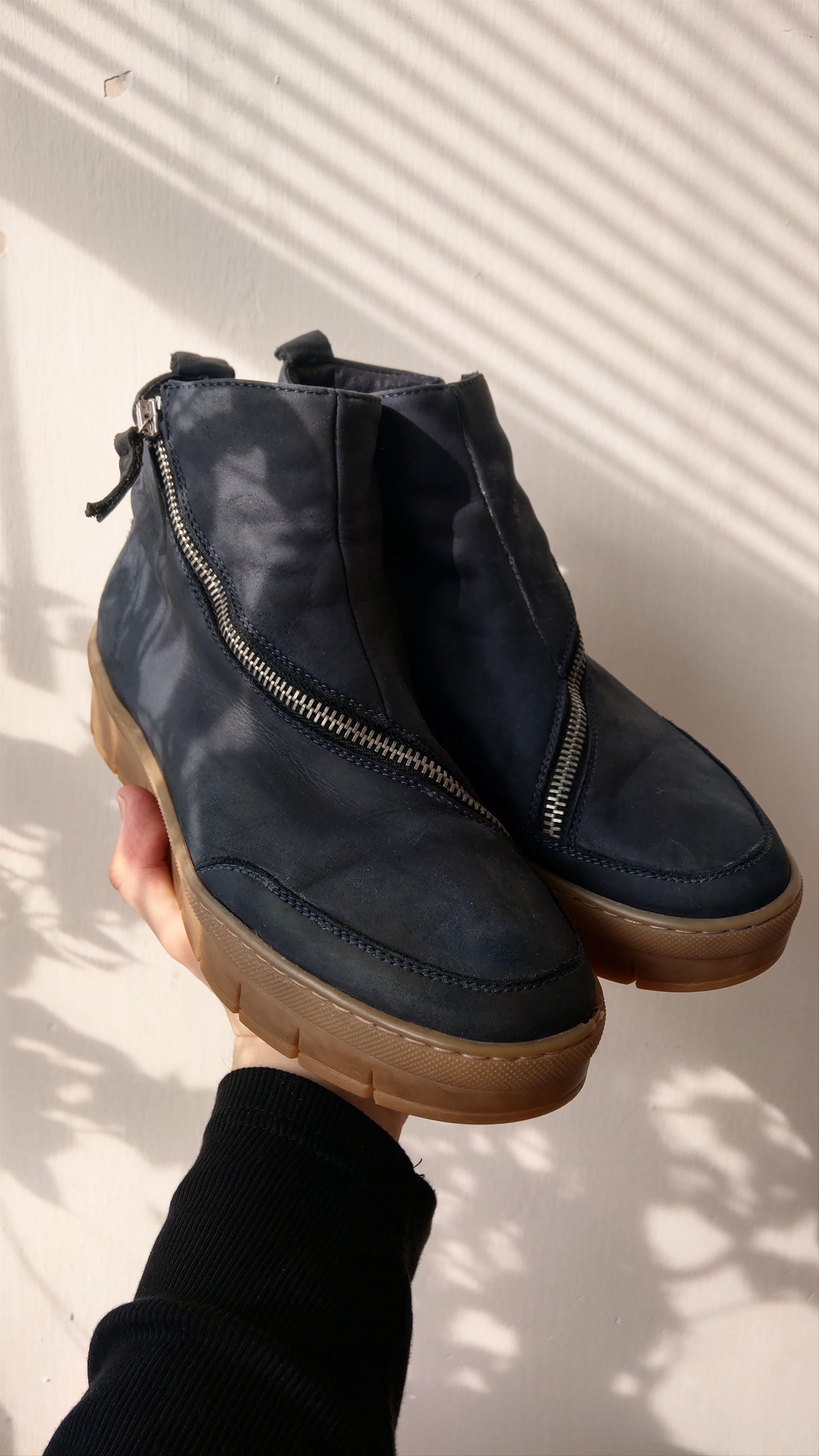 Japanese Brand 100% Leather Zip Platform Sneakers Shoes Alt Goth Noir opium Size US 7 / EU 40 - 13 Thumbnail