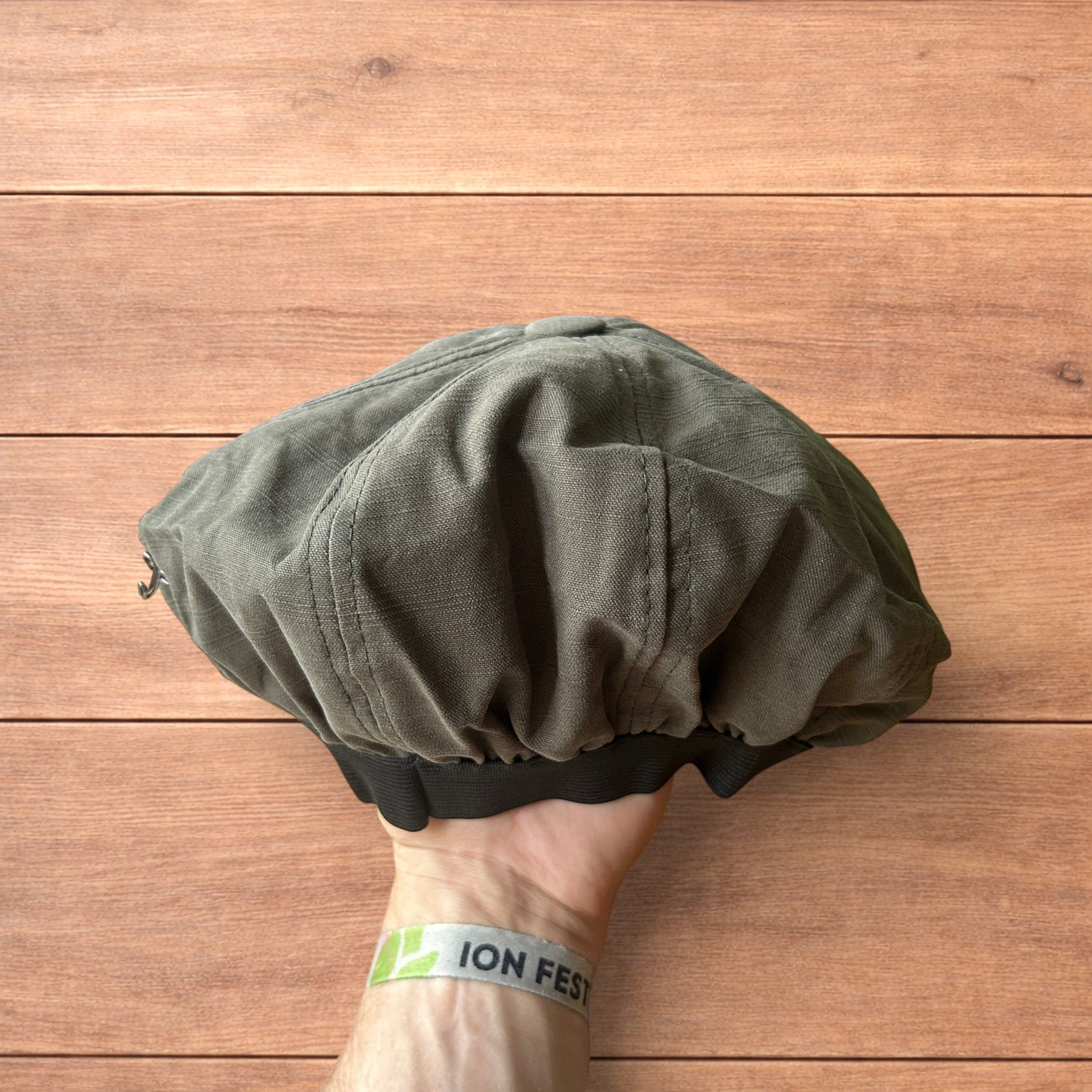 Japanese Brand Vintage style newsboy painter flat cap beret in khaki green. Size ONE SIZE - 4 Thumbnail