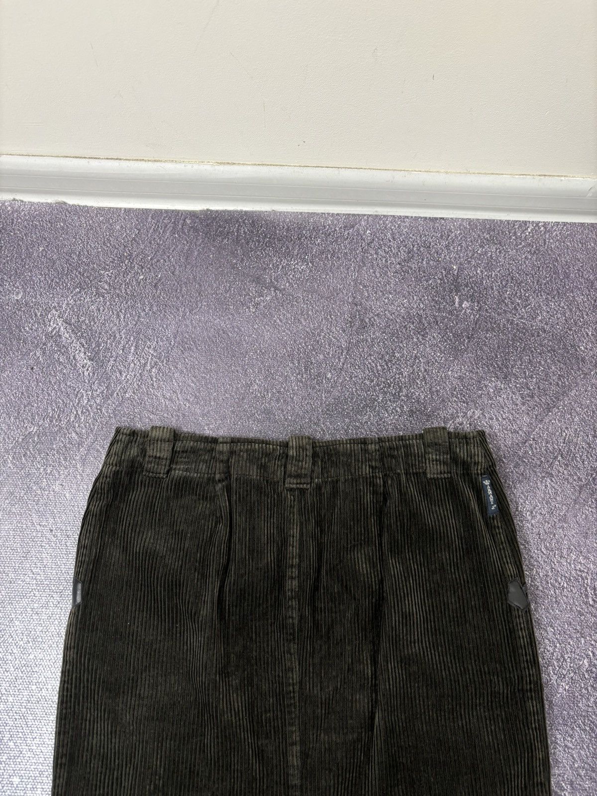 Armani Armani Jeans Vintage Women’s Corduroy Brown Rare Mini Skirt Size 26" / US 2 / IT 38 - 11 Thumbnail