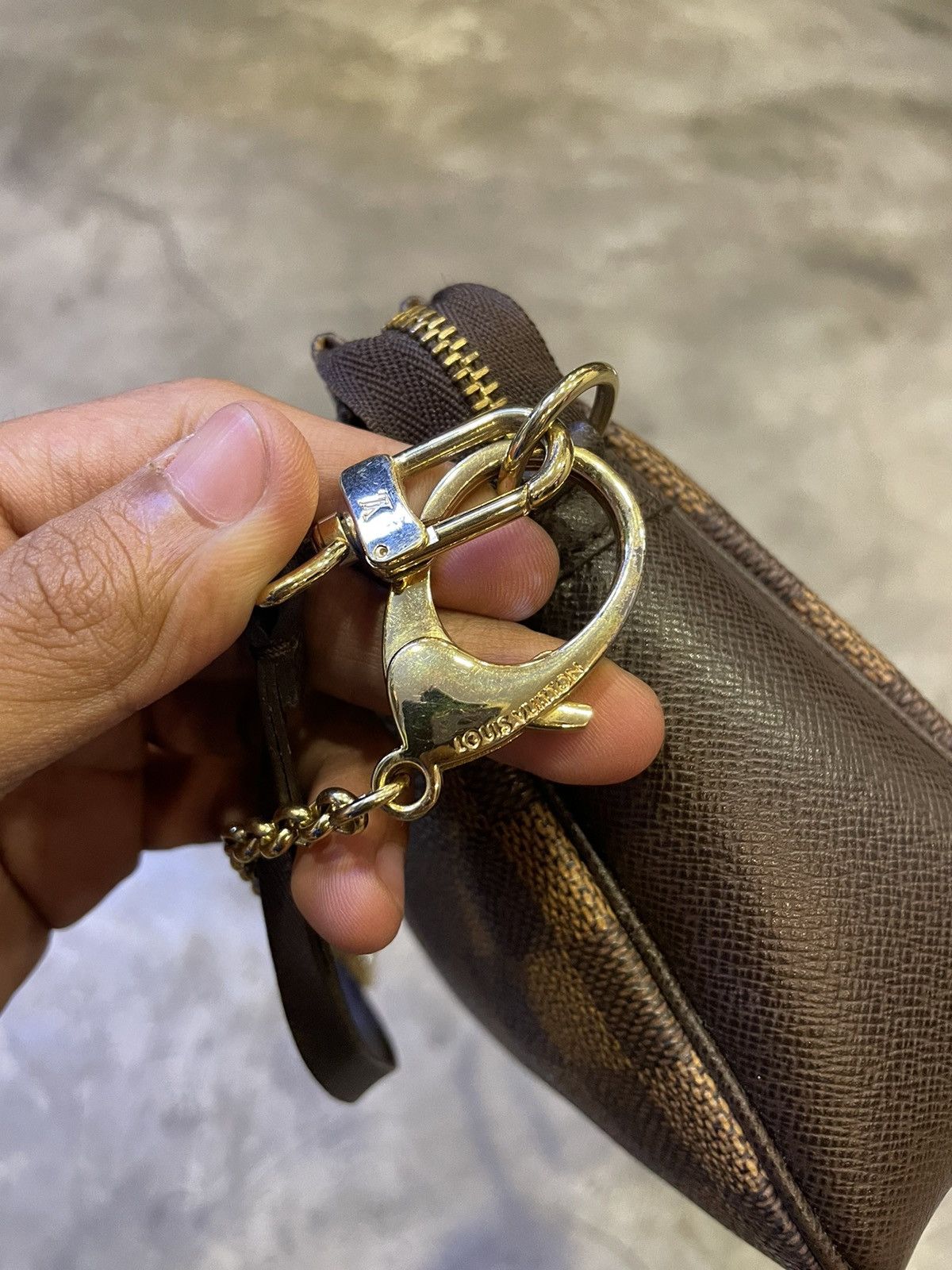 Louis Vuitton LOUIS VUITTON 2001 Damier Top Handle Bag Mini Vintage Size ONE SIZE - 6 Thumbnail