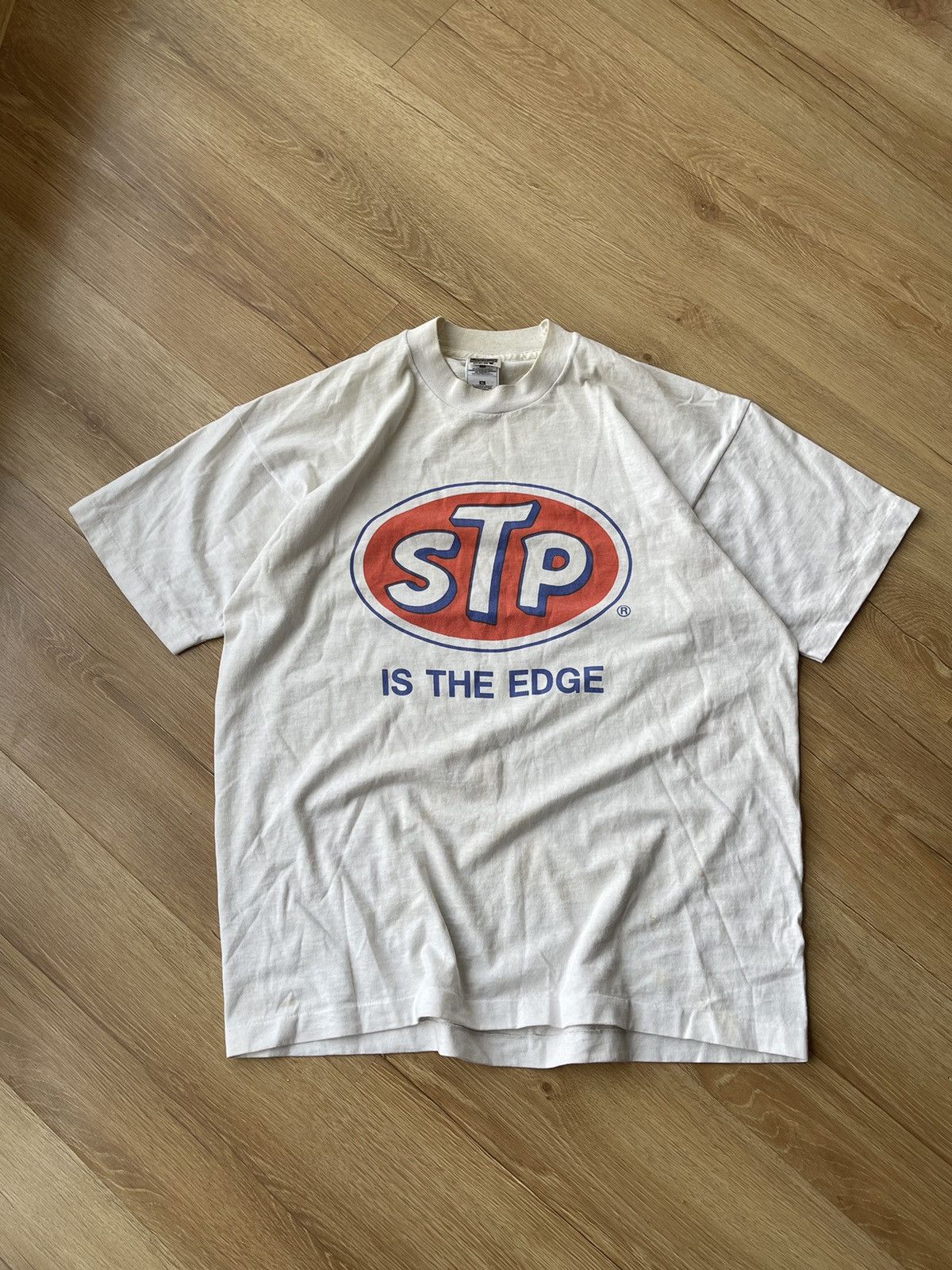 Vintage 80s STP “Is The Edge” NASCAR Racing Trashed T-shirt Tee Size US XL / EU 56 / 4 - 1 Thumbnail