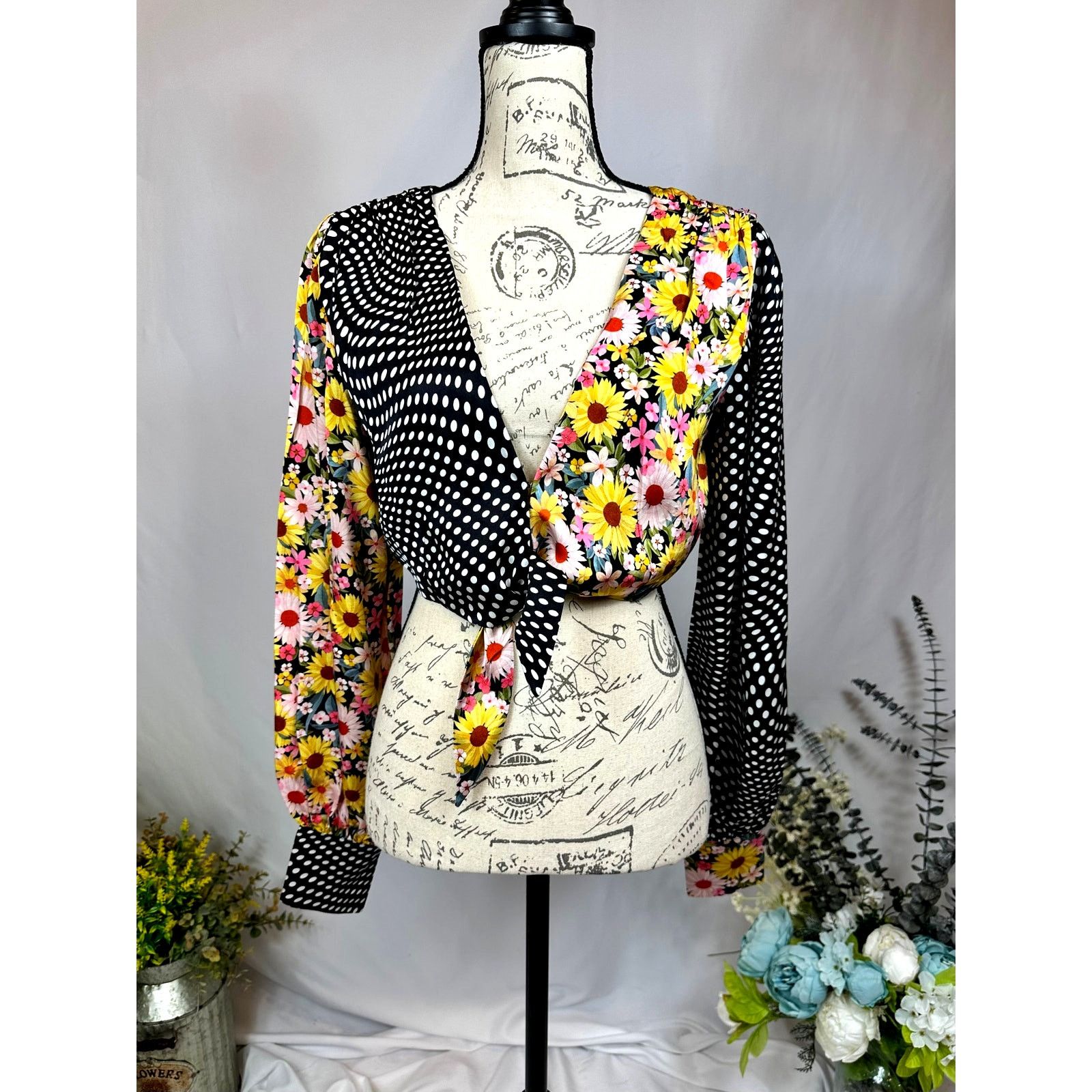 For Love & Lemons For Love & Lemons Daisy Polka Dot Tie Anya Crop Top S Size S / US 4 / IT 40 - 5 Thumbnail