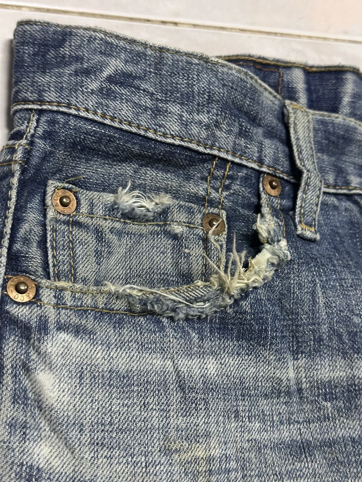 Levi's Levis 501 Vintage 90's Distressed & Faded Style Baggy Loose Size US 31 - 8 Thumbnail