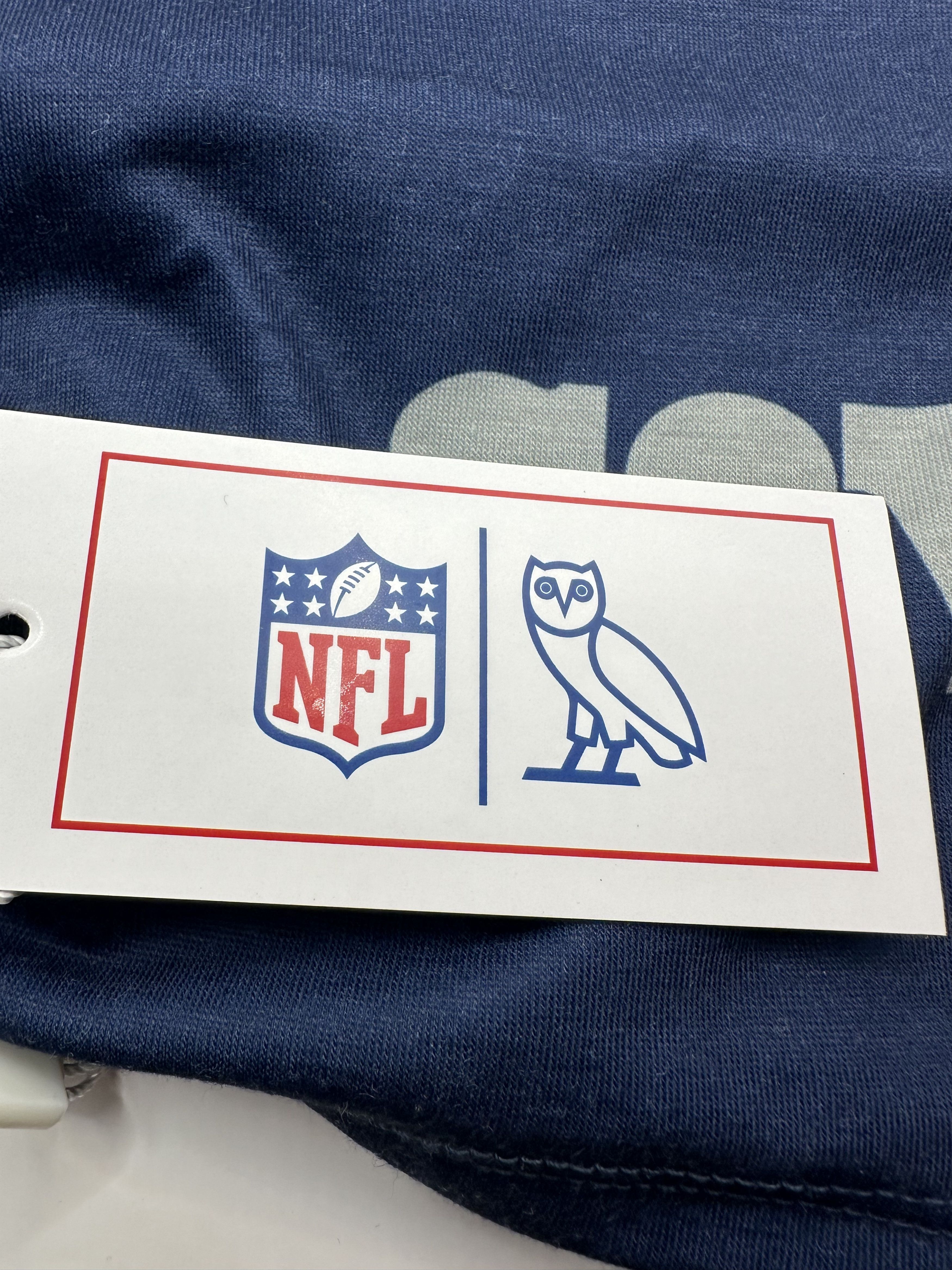 NFL × October's Very Own OVO x NFL Dallas Cowboys Neck Gaiter - new with tags RARE Size ONE SIZE - 6 Thumbnail