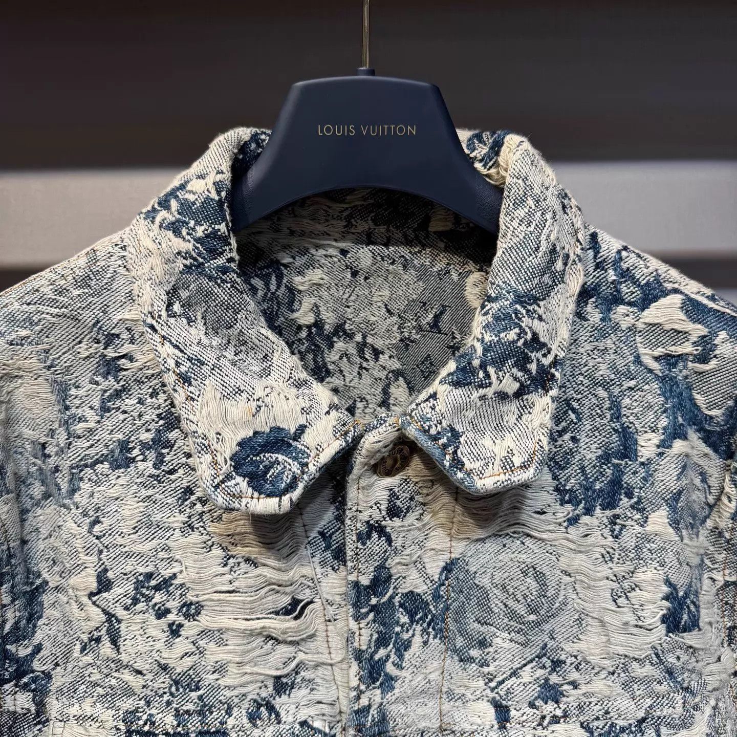 Louis Vuitton Louis Vuitton Floral Ruined Denim Jacket 52 New Size US L / EU 52-54 / 3 - 7 Thumbnail