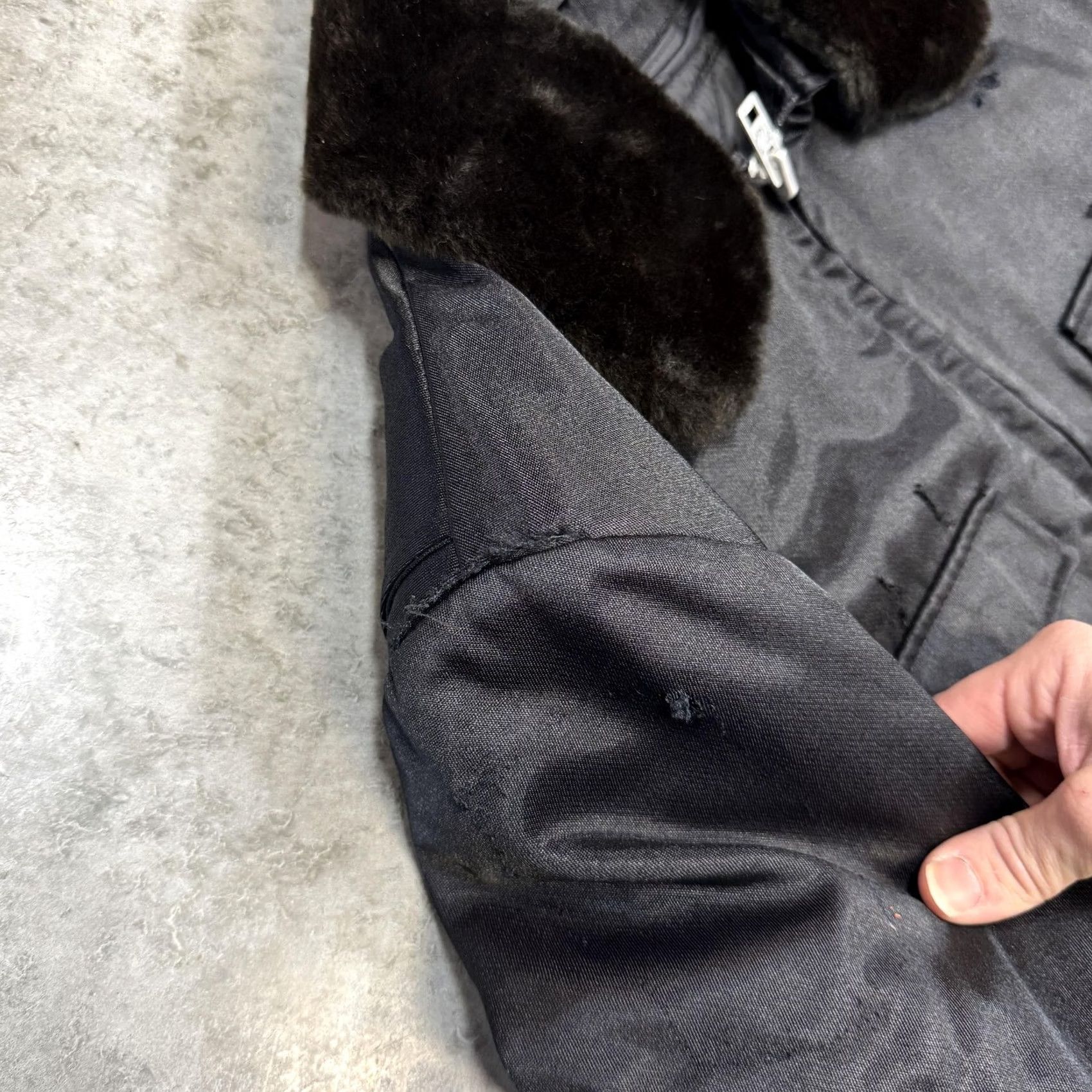 Vintage VINTAGE Blauer Tufnyl Jacket Mens 40R Black Fur Collar Military Workwear 70s Size US XXS / EU 40 - 5 Thumbnail